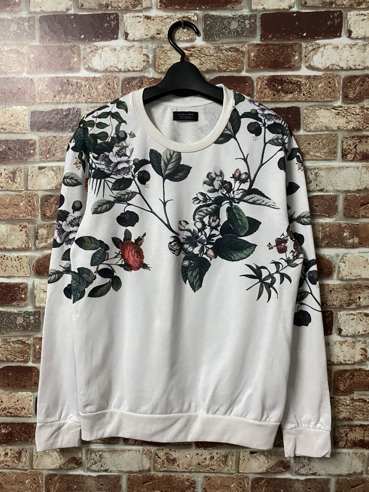ZARA MAN FLORAL PRINTED DESIGN SWEATER