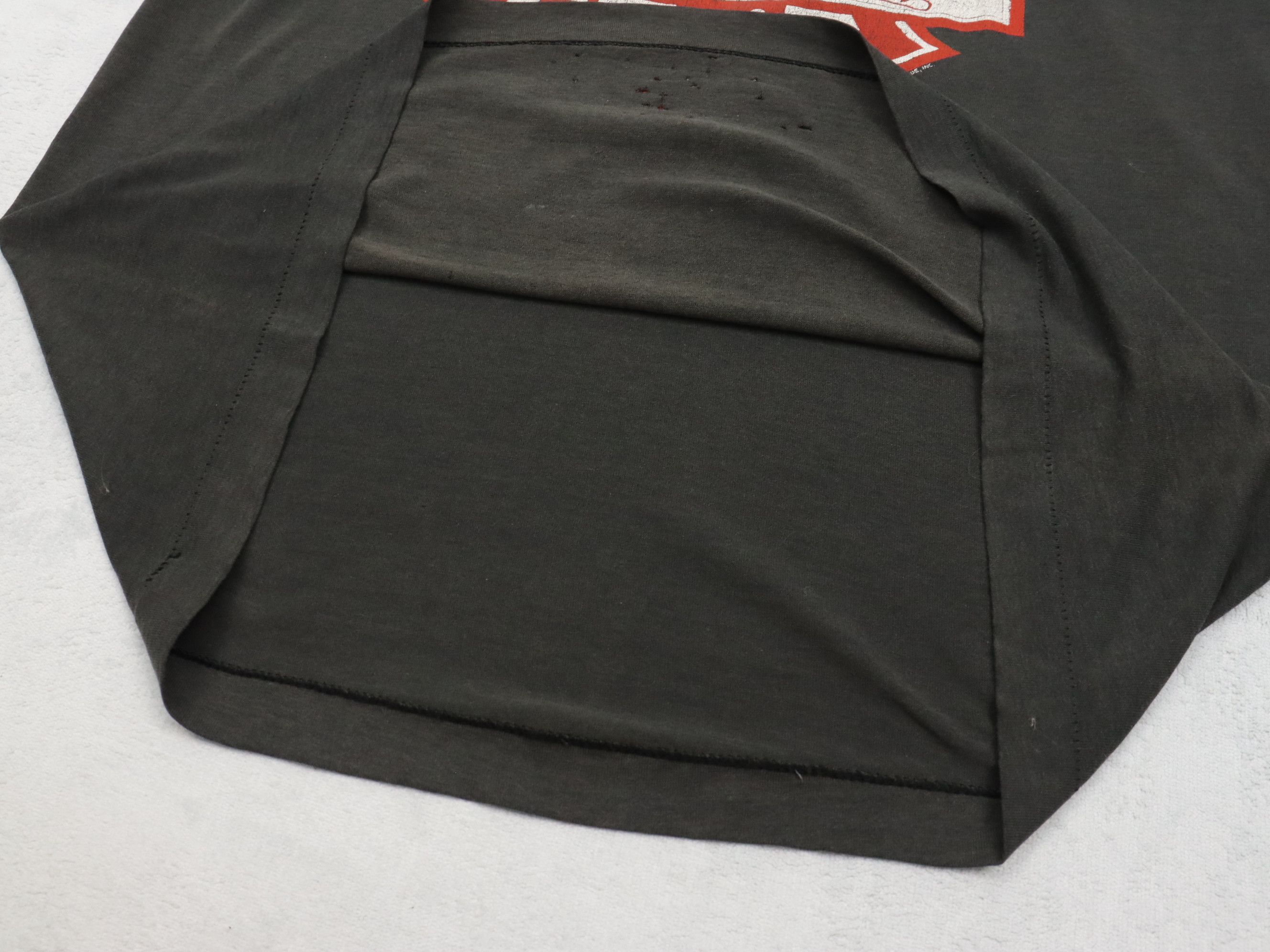 Band Tees Vtg. 80's 1987 Motley Crue Bad Boys Girls Paper Thin Shirt Size US M / EU 48-50 / 2 - 23 Thumbnail