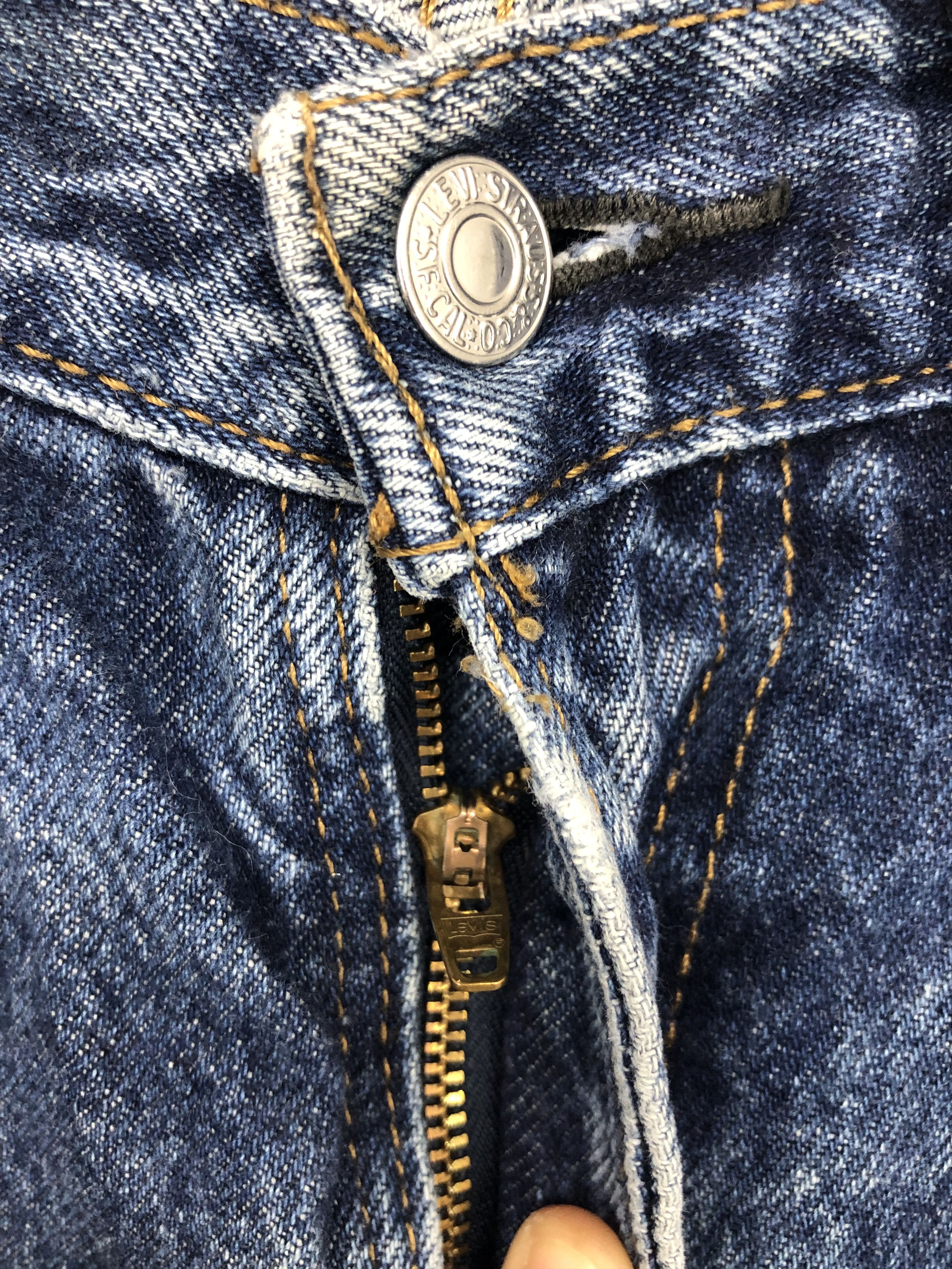 Levi's Vintage Levis 505 Distressed Jeans Size US 32 / EU 48 - 3 Thumbnail