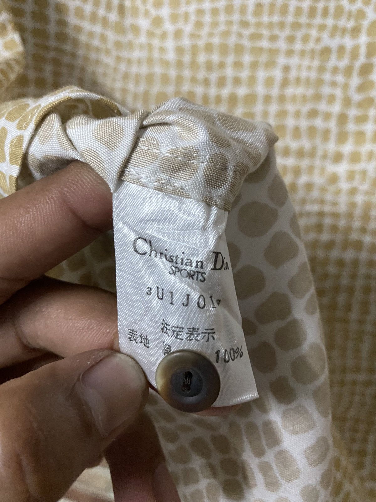 Christian Dior Monsieur CHRISTIAN DIOR SPORT BUTTON SHIRT Size US M / EU 48-50 / 2 - 8 Thumbnail