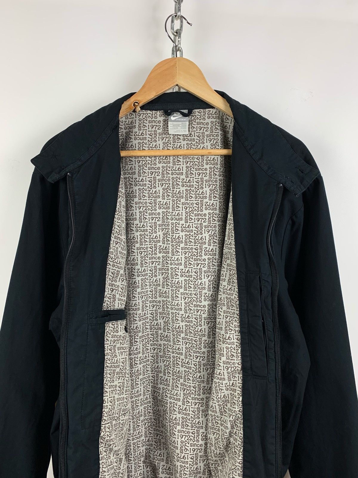 Nike Vintage Nike Air Shoes Zipper Bomber Jacket Size US L / EU 52-54 / 3 - 5 Thumbnail