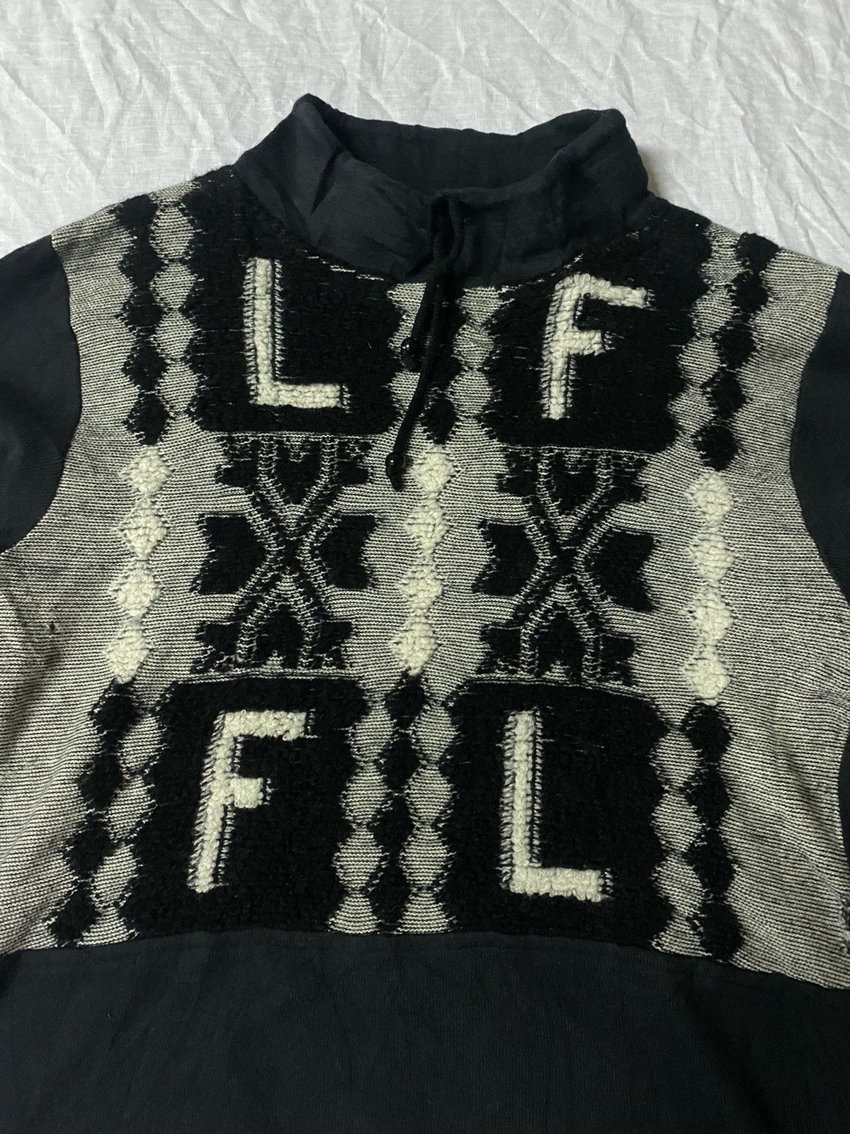 Louis Feraud LOUIS FEROUD TURTLE NECK SWEATER NICE DESIGN Size US M / EU 48-50 / 2 - 3 Thumbnail