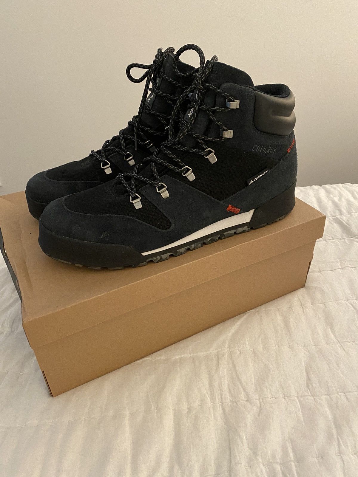 Adidas Adidas Terrex Snowpitch Cold.Rry Boots Size US 12.5 / EU 45-46 - 1 Thumbnail