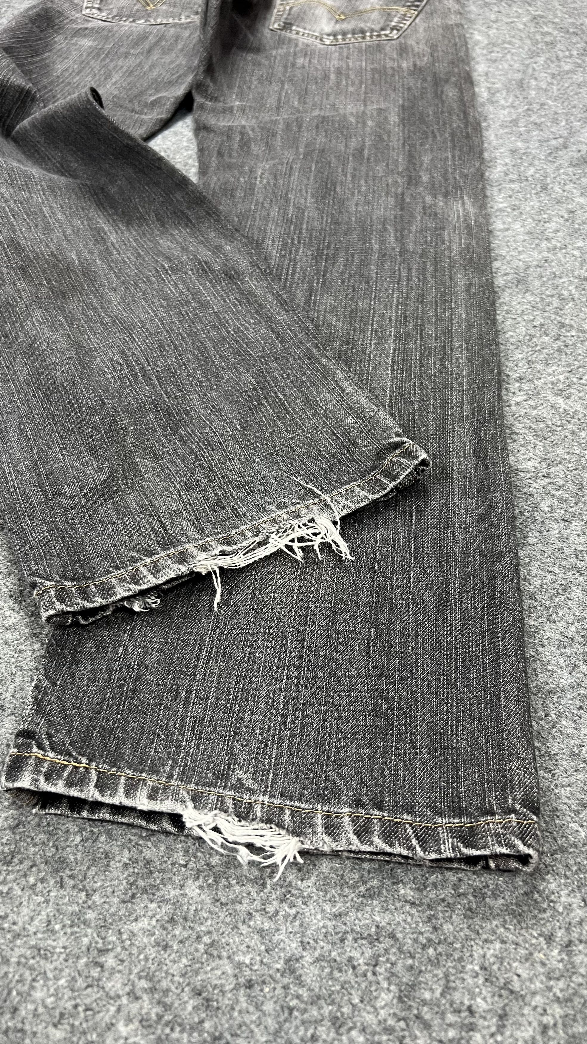 Levi's × Vintage Levis 514 Black Distressed Size US 31 - 14 Thumbnail