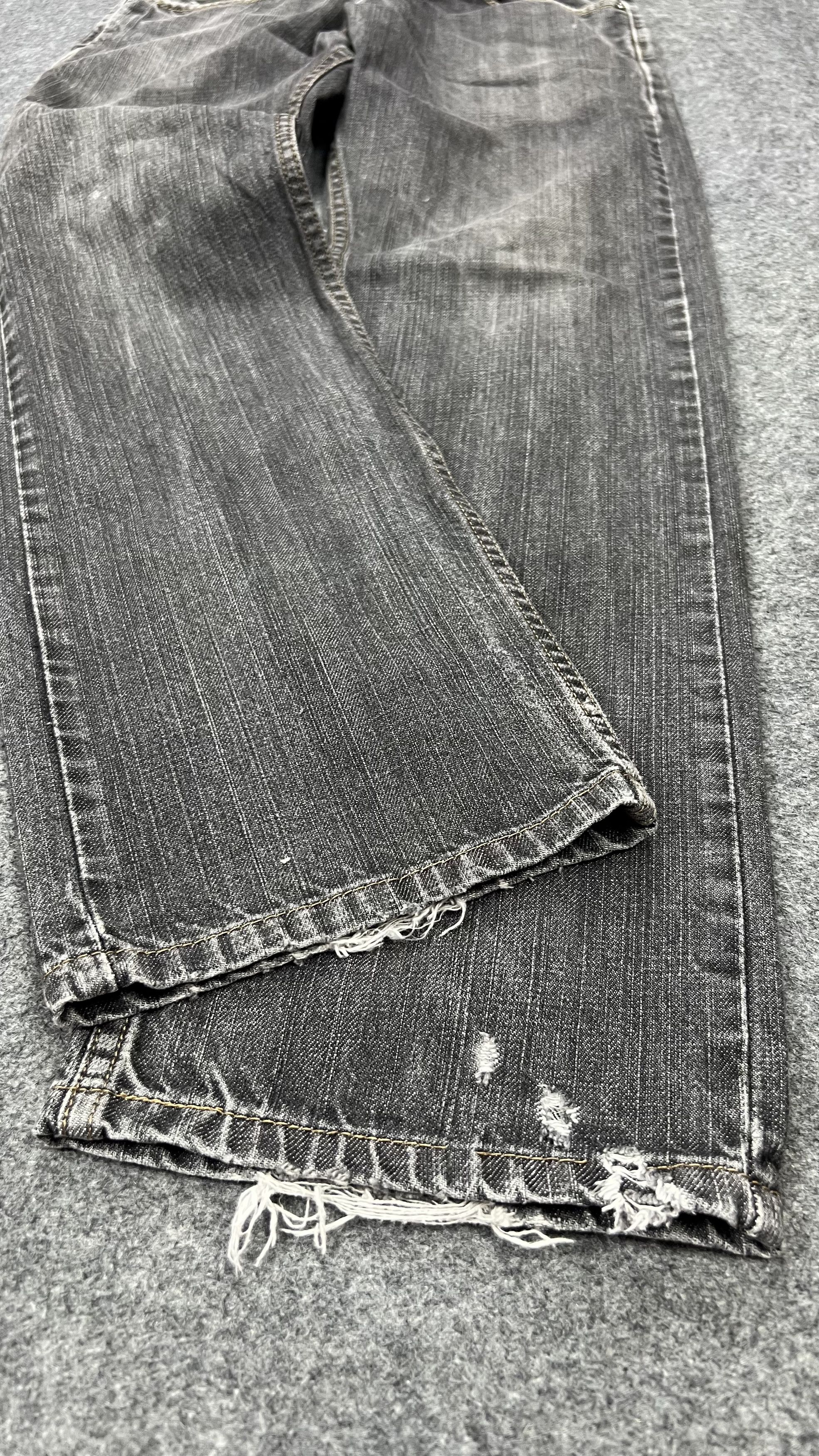 Levi's × Vintage Levis 514 Black Distressed Size US 31 - 15 Thumbnail
