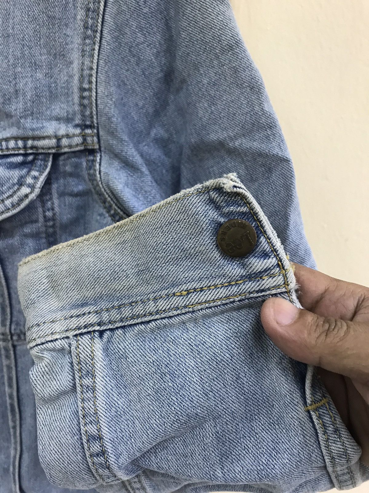 Other Vintage 90’s 🔥 Lee Distressed Denim Jacket Size M / US 6-8 / IT 42-44 - 13 Thumbnail