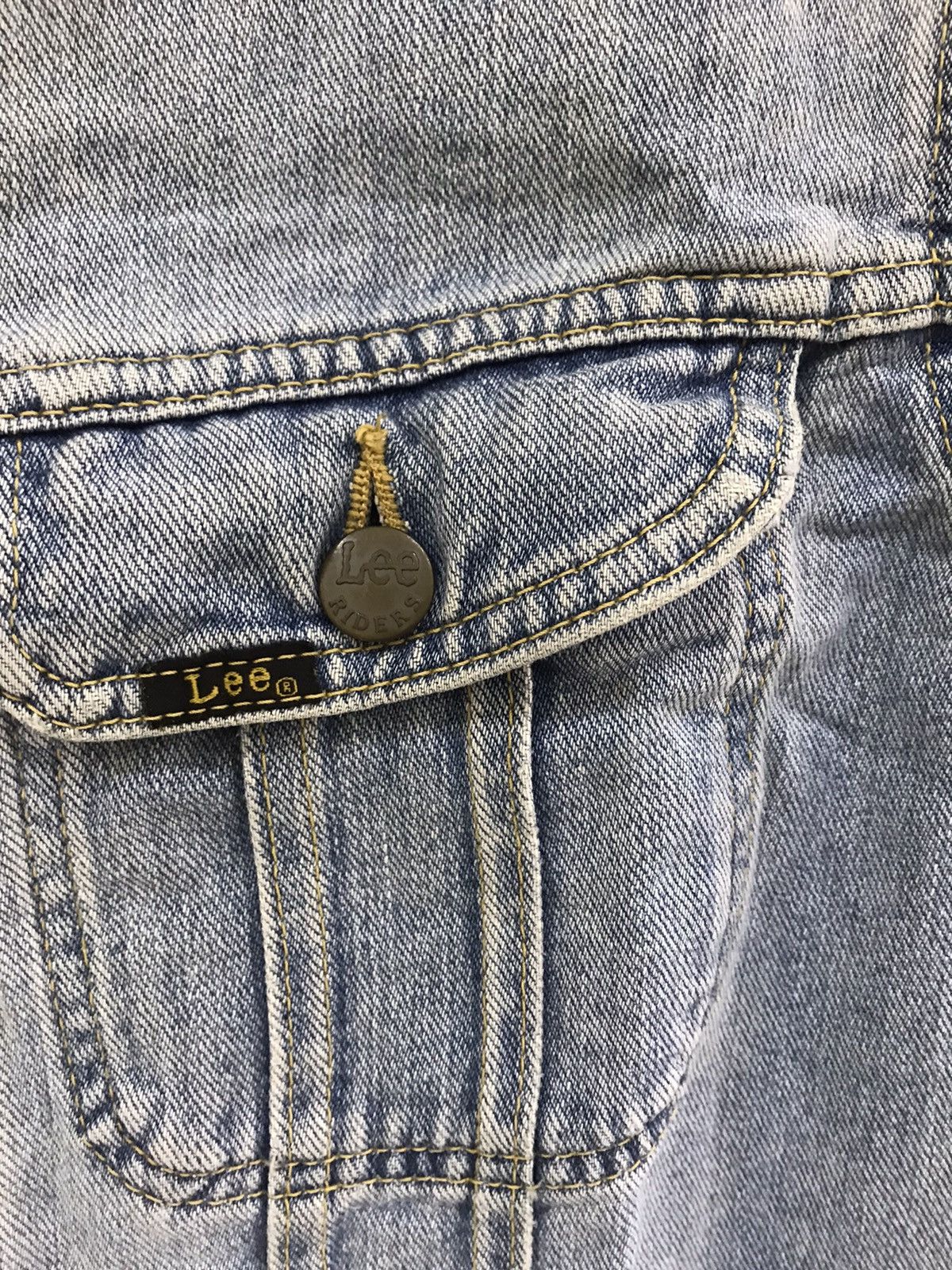 Other Vintage 90’s 🔥 Lee Distressed Denim Jacket Size M / US 6-8 / IT 42-44 - 4 Thumbnail
