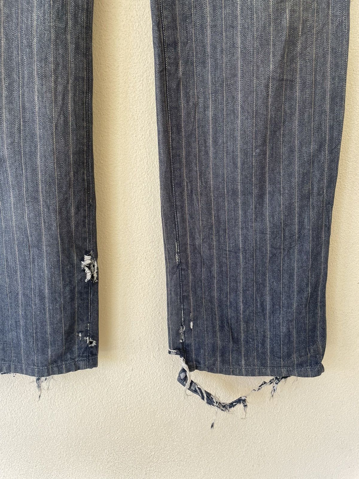 Japanese Brand AVV HOMME RIPPED DENIM Size US 33 - 10 Thumbnail