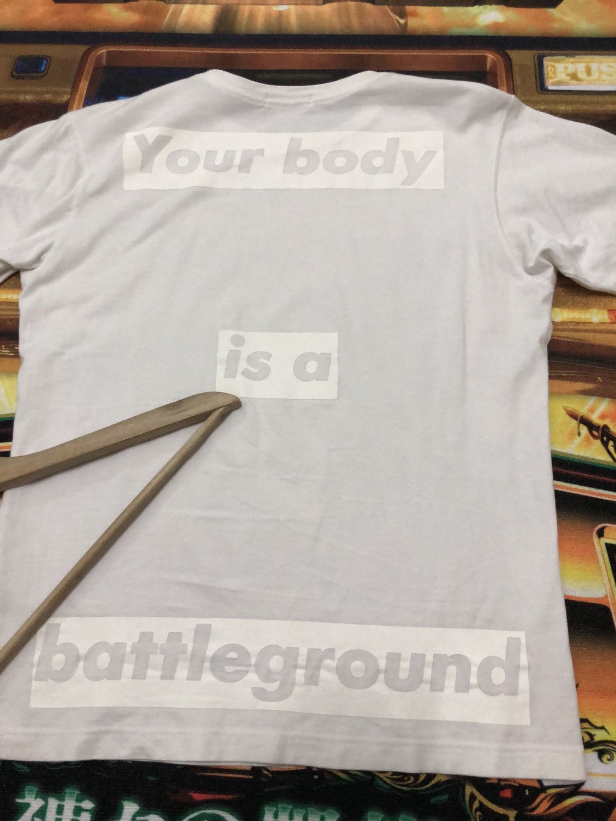 Japanese Brand VINTAGE BARBARA KRUGER YOUR BODY IS A BATTLE GROUND SHIRT Size US S / EU 44-46 / 1 - 7 Thumbnail