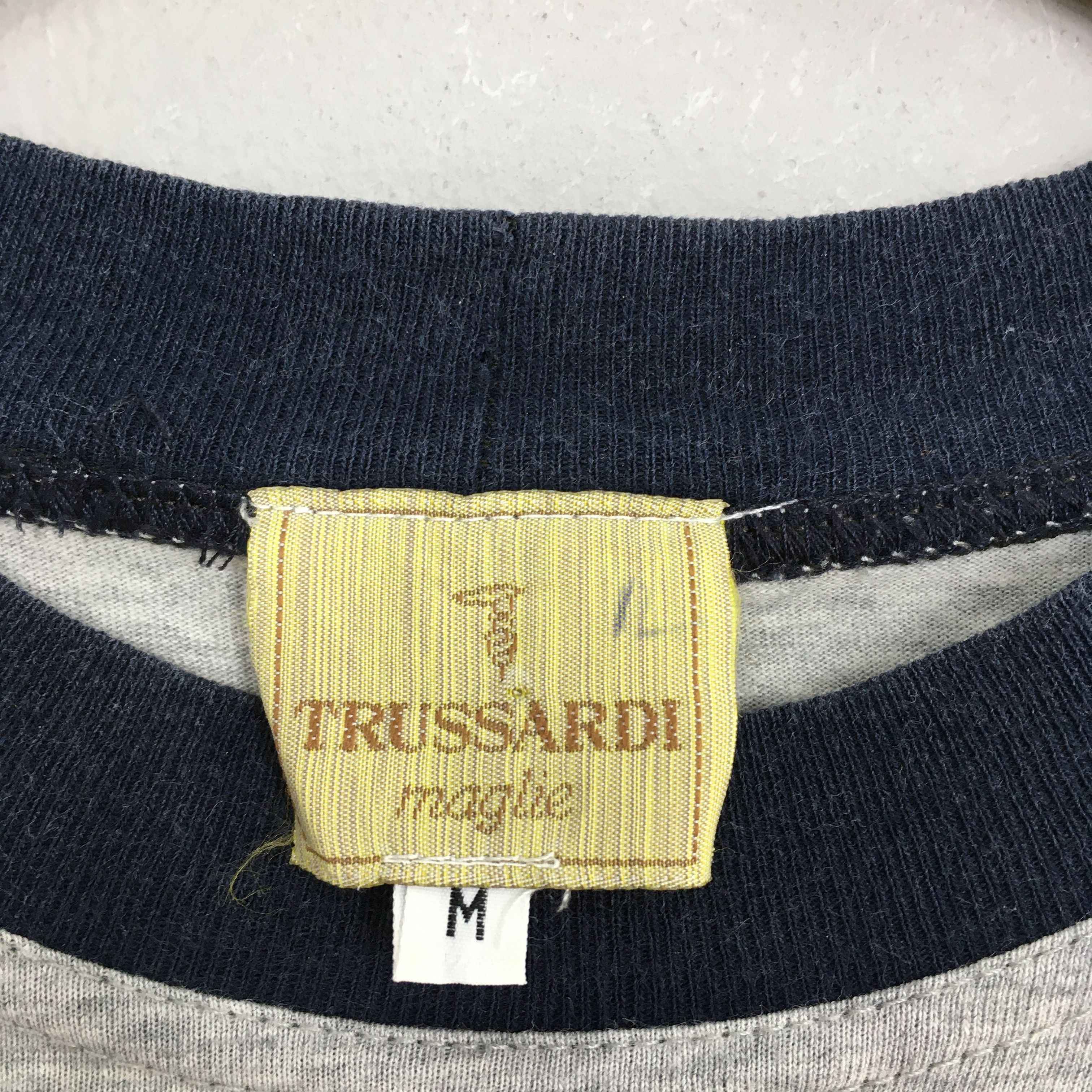 Designer × Trussardi × Vintage Vintage Trussardi Jeans Gray Tshirt Medium Size US M / EU 48-50 / 2 - 3 Thumbnail
