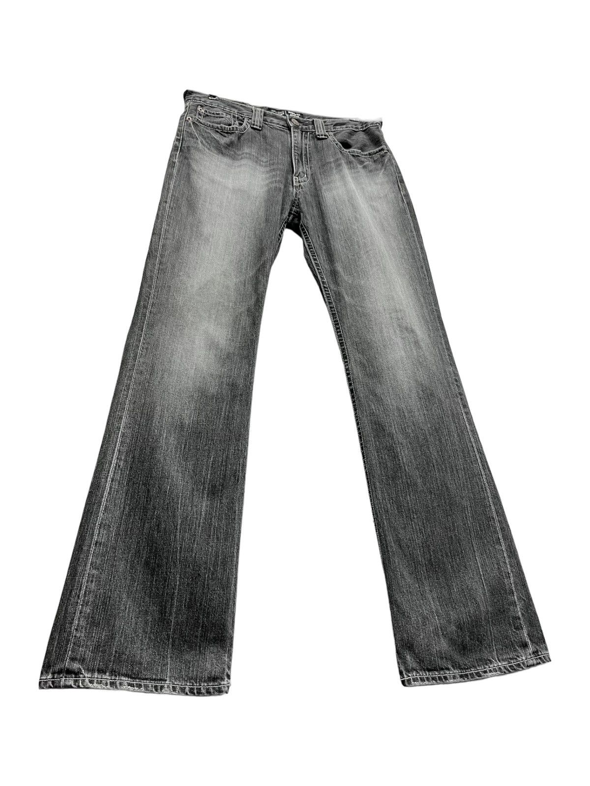 Uniqlo 🔥UNIQLO Distressed Wash Black Regular Fit Boot Cut Flare Size US 30 / EU 46 - 2 Thumbnail