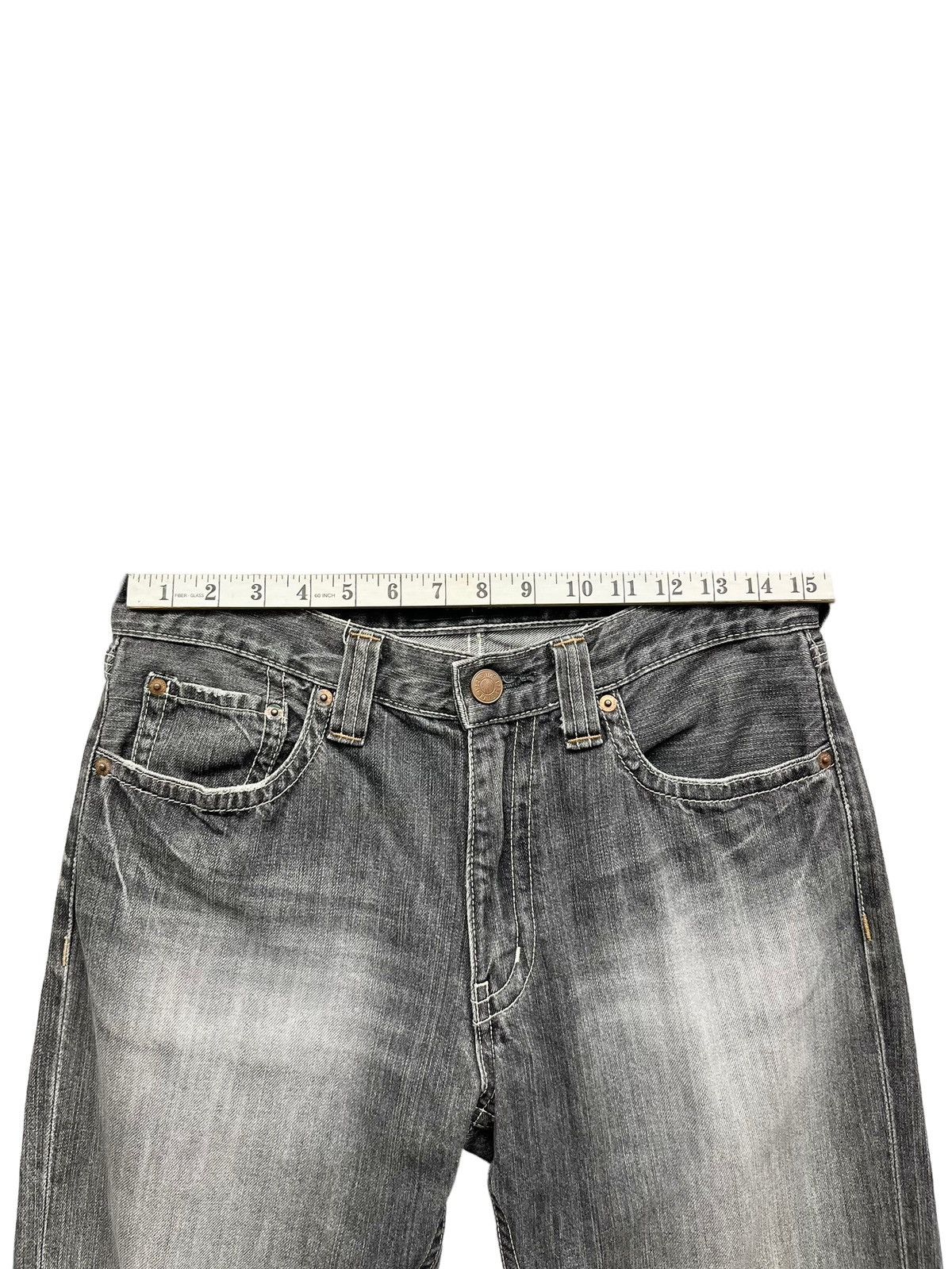 Uniqlo 🔥UNIQLO Distressed Wash Black Regular Fit Boot Cut Flare Size US 30 / EU 46 - 10 Thumbnail