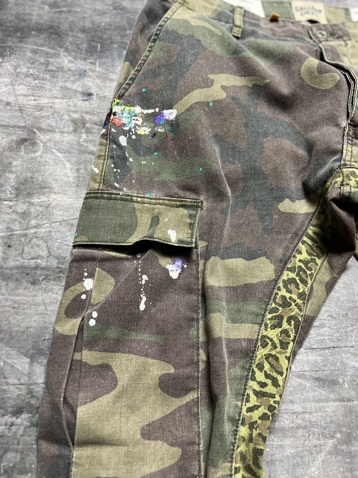 Gallery Dept. GALLERY DEPT Camo Flare Cargo Pants Size US 32 / EU 48 - 3 Thumbnail