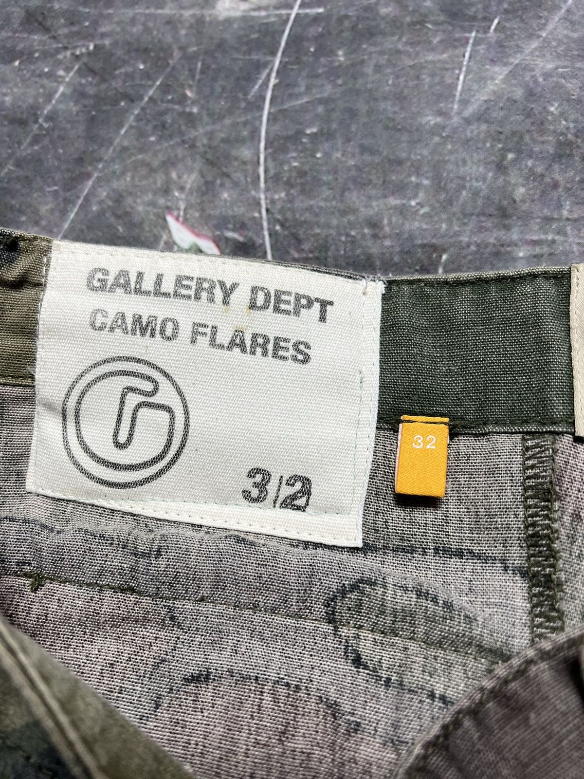 Gallery Dept. GALLERY DEPT Camo Flare Cargo Pants Size US 32 / EU 48 - 11 Thumbnail