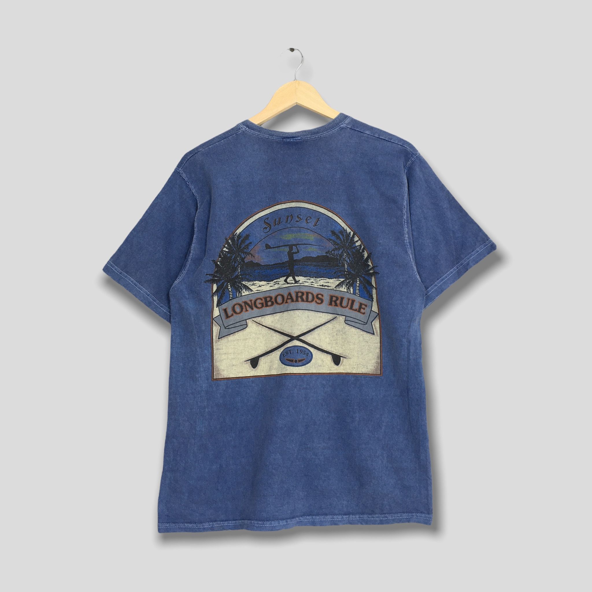 Vintage Vintage 90's Longboards Rule Surf Beach View Tshirt Medium Size US M / EU 48-50 / 2 - 1 Thumbnail