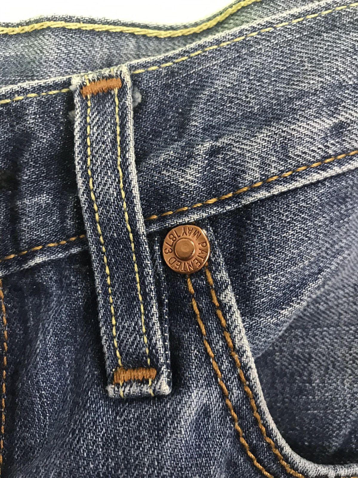 Levi's Vintage Clothing Levis 511 Blue Denim Jeans Mexico Distressed Slim Fits Size US 31 - 8 Thumbnail