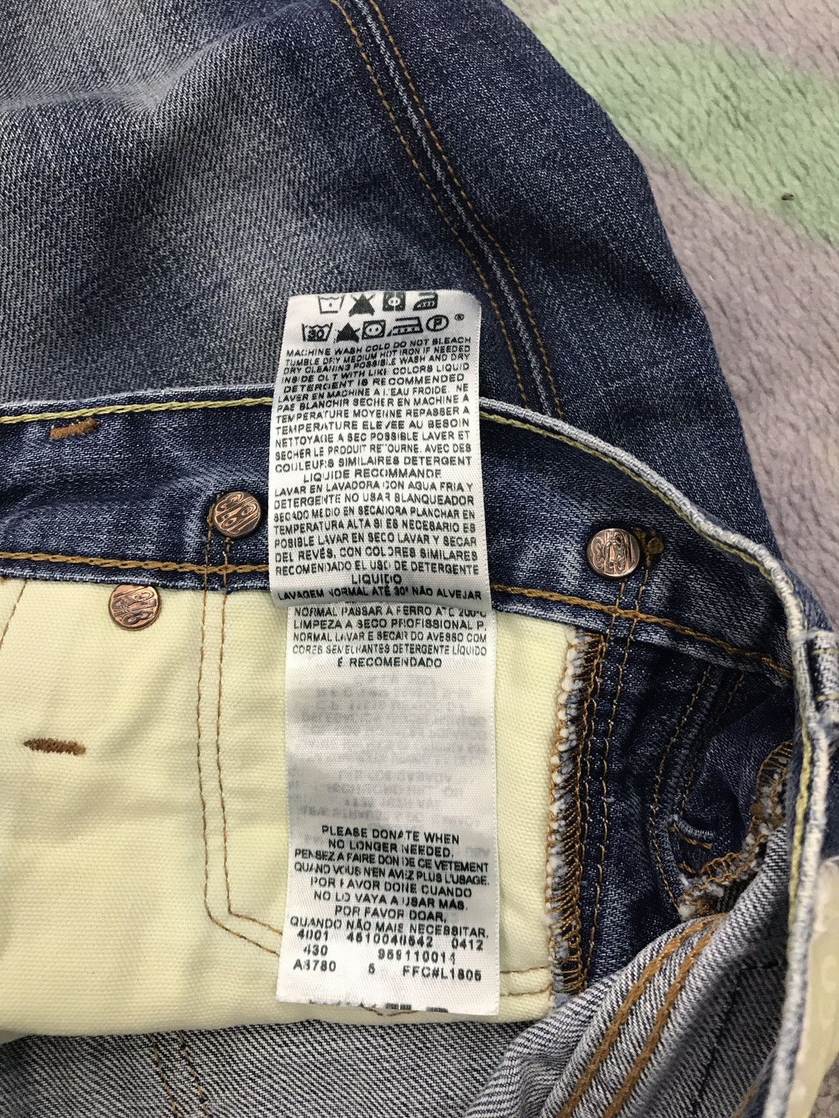 Levi's Vintage Clothing Levis 511 Blue Denim Jeans Mexico Distressed Slim Fits Size US 31 - 16 Thumbnail
