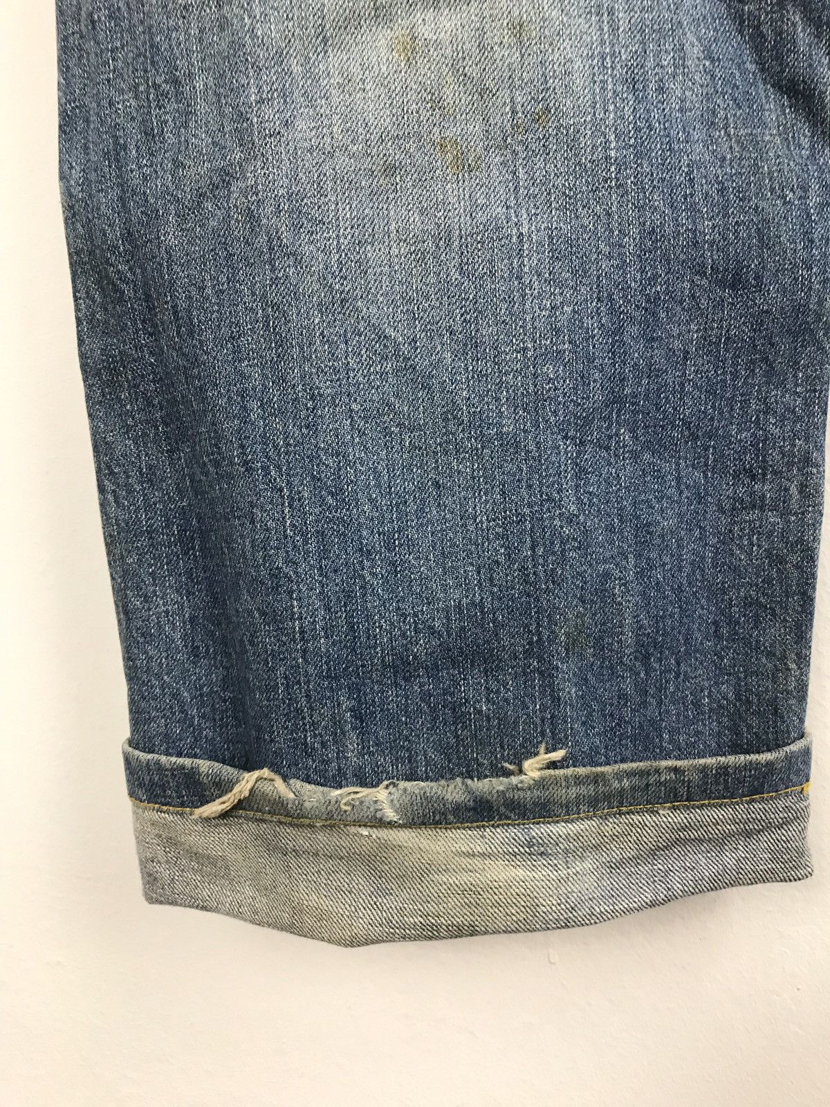Levi's Vintage Clothing Levi’s 501 Blue Denim Jeans Distressed Vintage Size US 31 - 24 Thumbnail