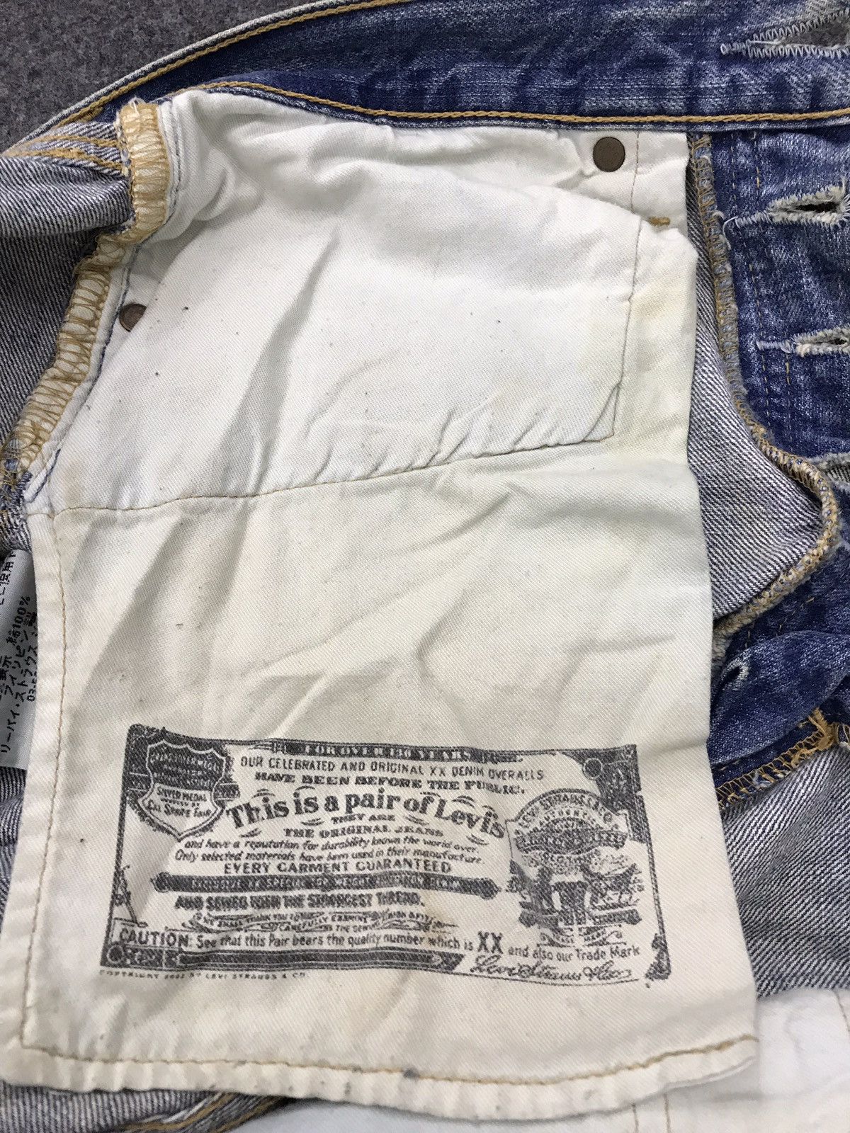 Levi's Vintage Clothing Levi’s 501 Blue Denim Jeans Distressed Vintage Size US 31 - 14 Thumbnail