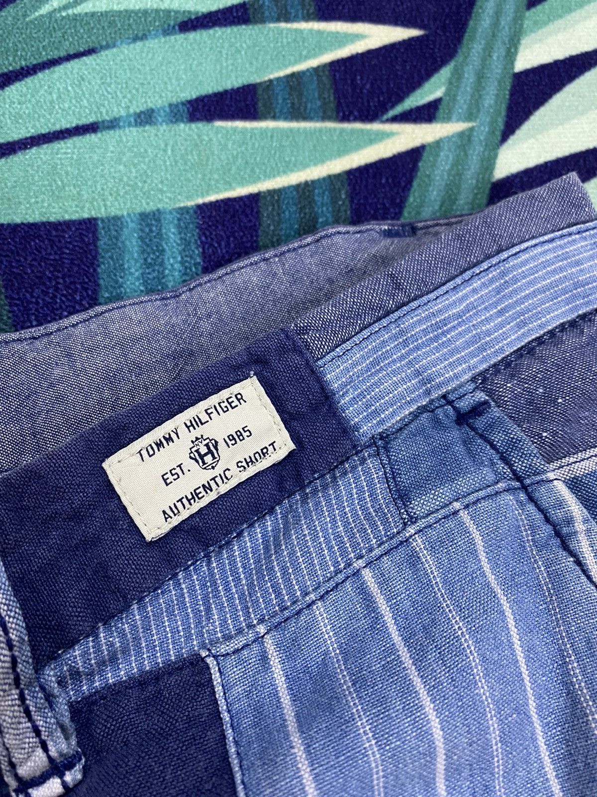 Tommy Hilfiger Patchwork design short pant by Tommy Hilfiger Size US 32 / EU 48 - 5 Thumbnail