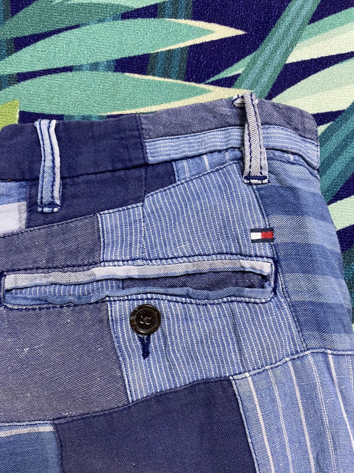 Tommy Hilfiger Patchwork design short pant by Tommy Hilfiger Size US 32 / EU 48 - 4 Thumbnail