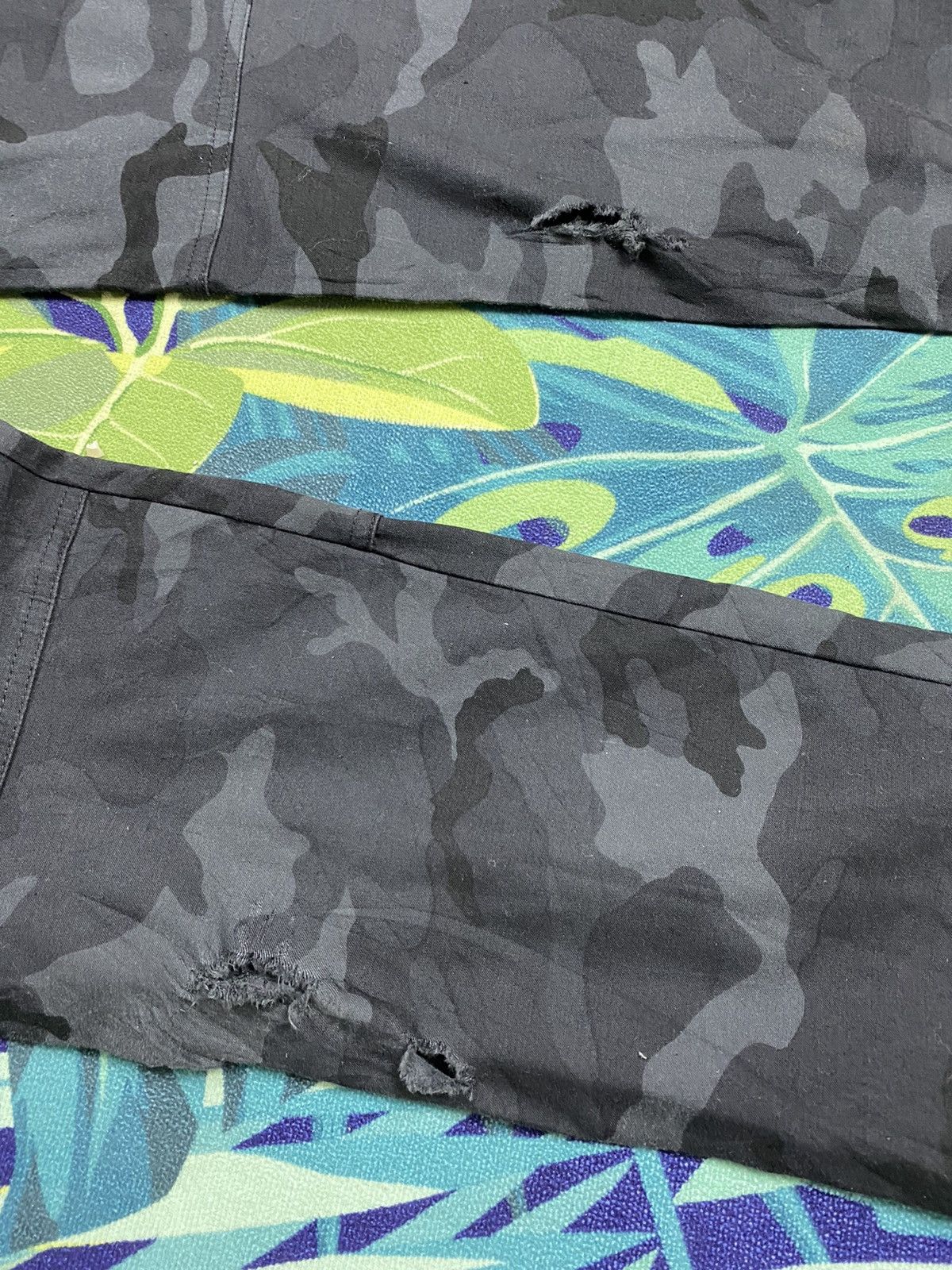 Japanese Brand Semantic design Camo cargo pant style Size US 32 / EU 48 - 8 Thumbnail