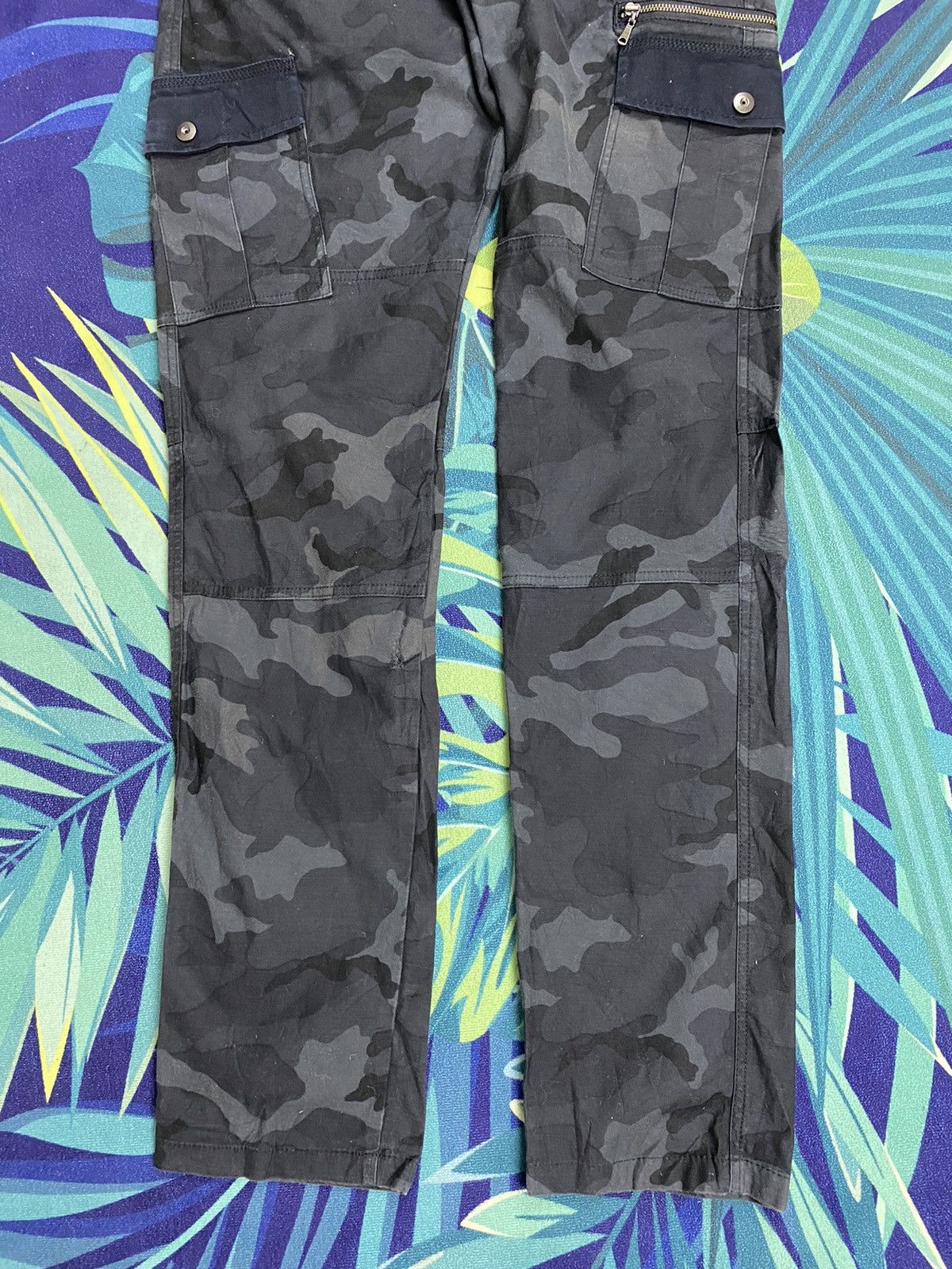 Japanese Brand Semantic design Camo cargo pant style Size US 32 / EU 48 - 4 Thumbnail