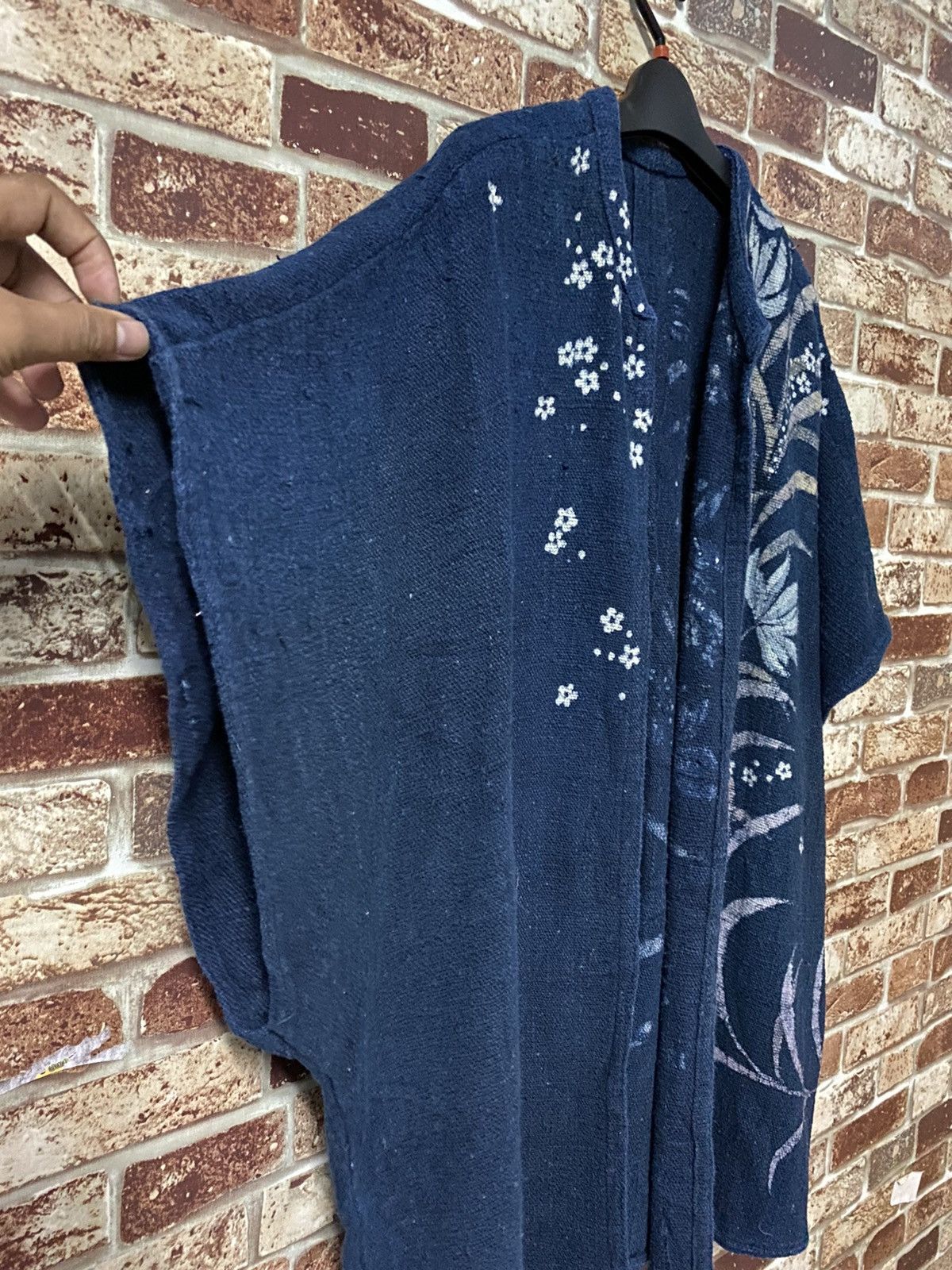 Indigo × Japanese Brand × Vintage VINTAGE INDIGO FLORAL DESIGN PONCHO STYLE Size US L / EU 52-54 / 3 - 6 Thumbnail