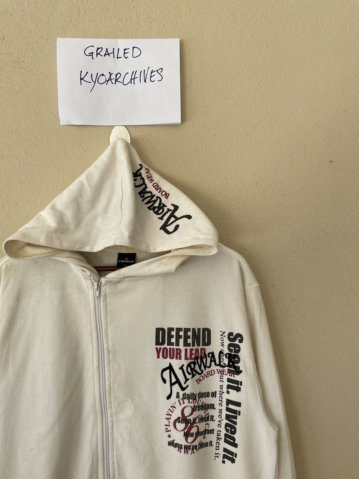 Airwalk AIRWALK GRAFFITI WHITE HOODIE Size US XL / EU 56 / 4 - 6 Thumbnail