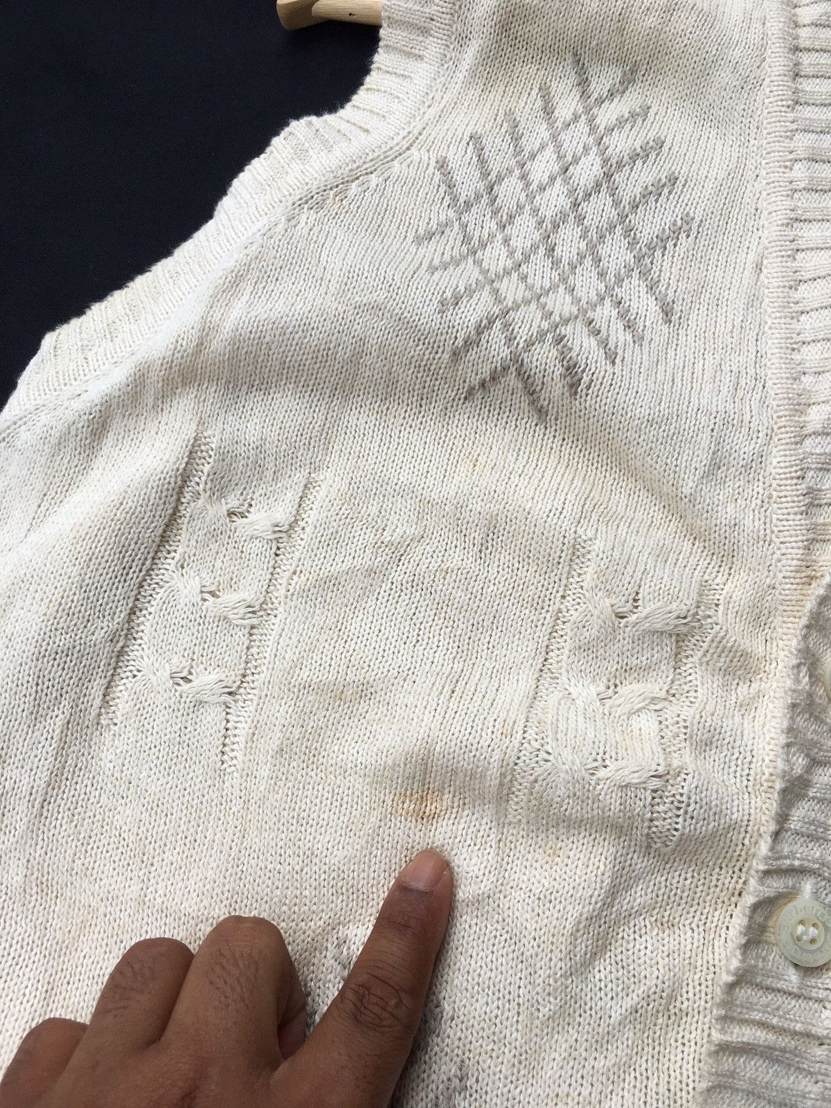 Burberry Vintage Burberry Knitted Vest Size US L / EU 52-54 / 3 - 8 Thumbnail