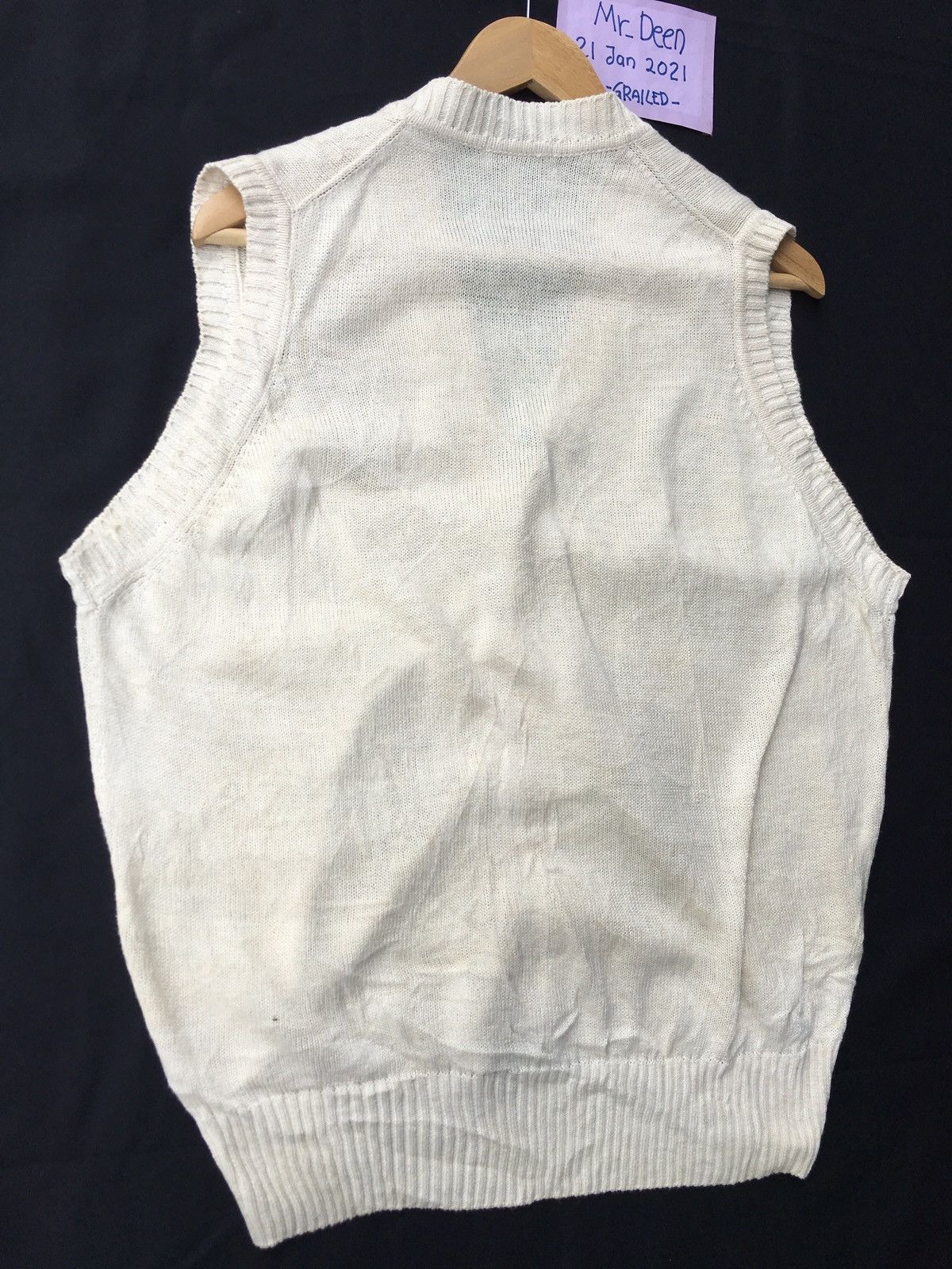 Burberry Vintage Burberry Knitted Vest Size US L / EU 52-54 / 3 - 13 Thumbnail