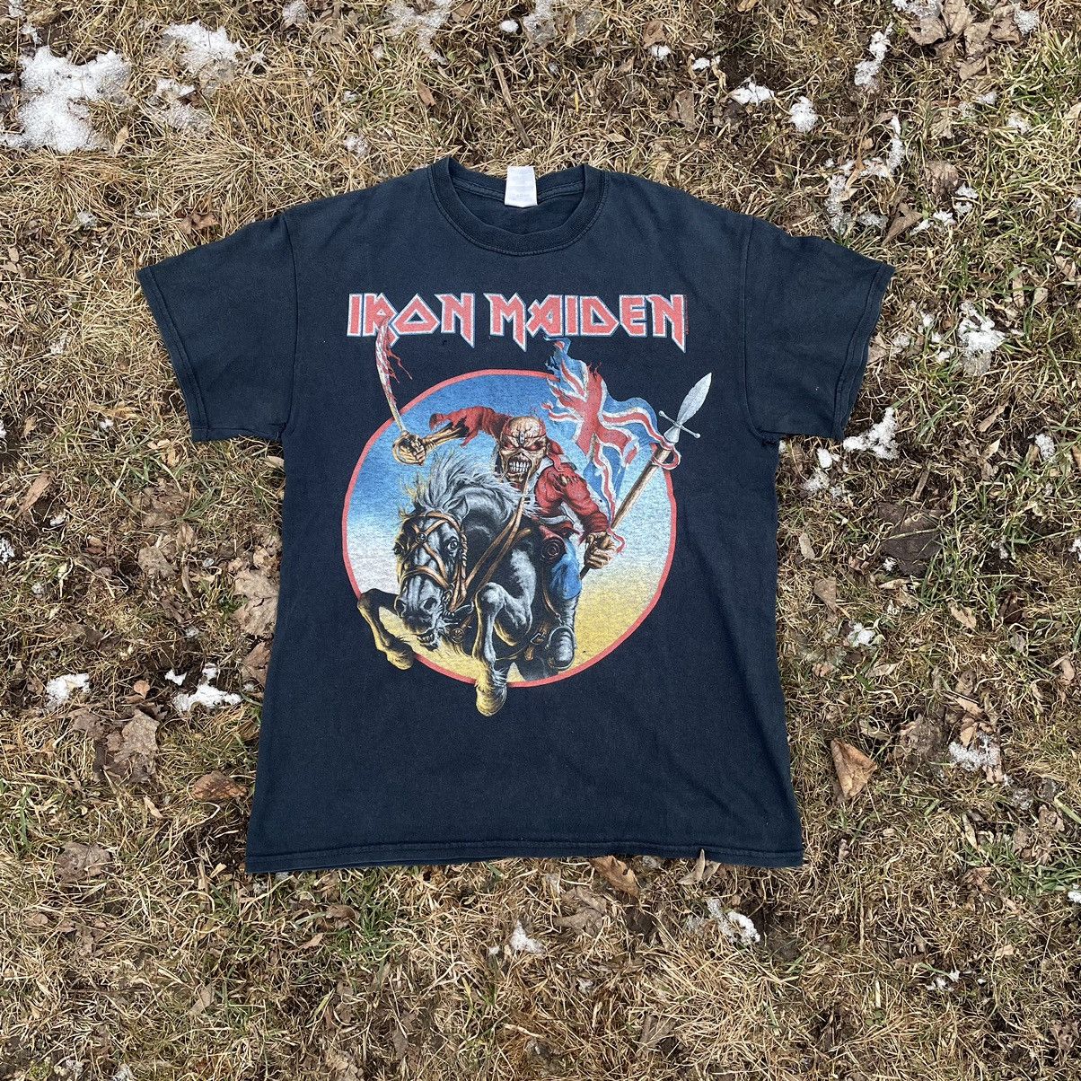 Vintage Vintage 90s Iron Maiden Band Tee Graphic Grunge Skate Slim M Size US M / EU 48-50 / 2 - 1 Thumbnail