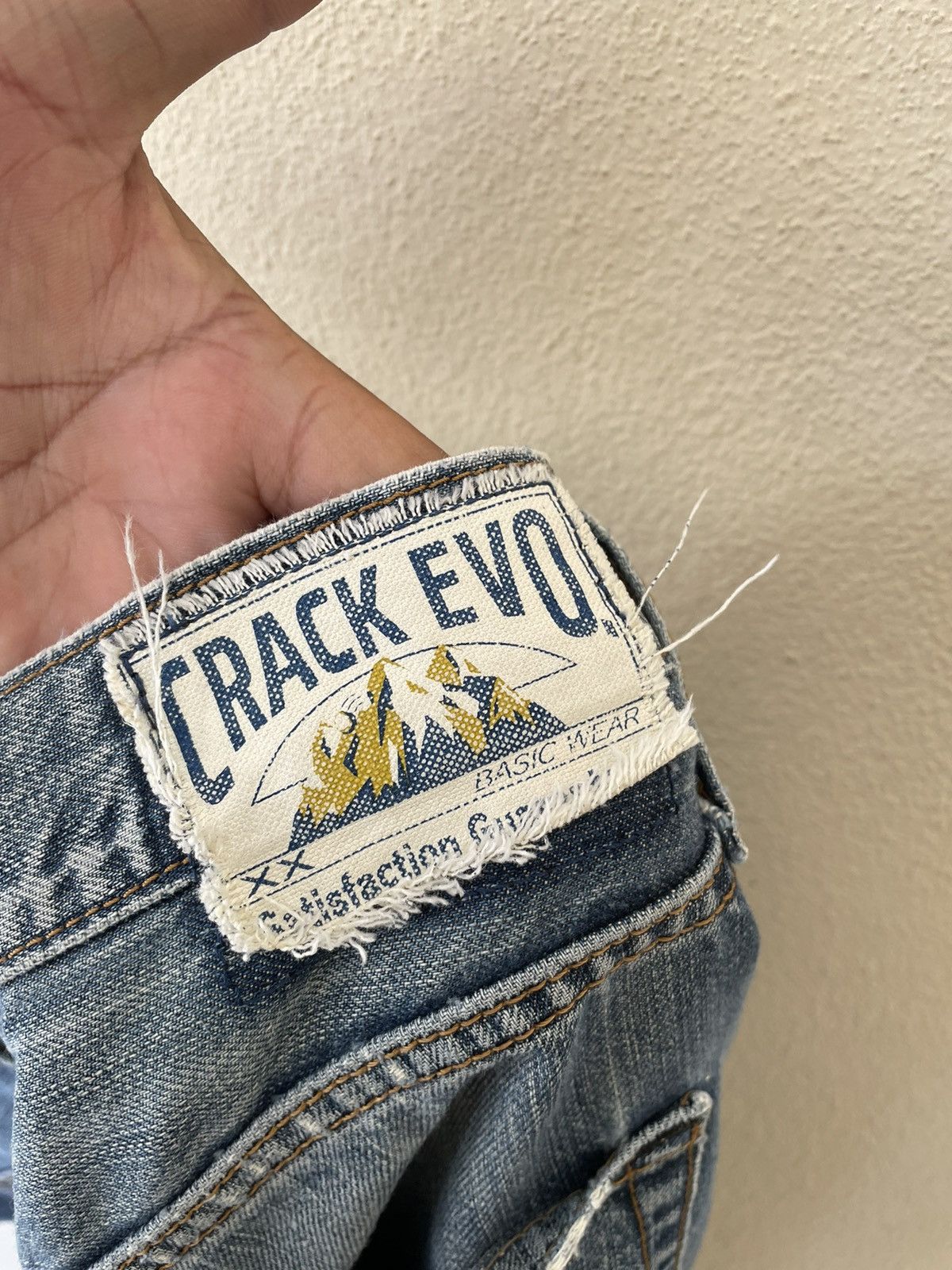 Japanese Brand CRACK EVO RIPPED DENIM Size US 36 / EU 52 - 12 Thumbnail