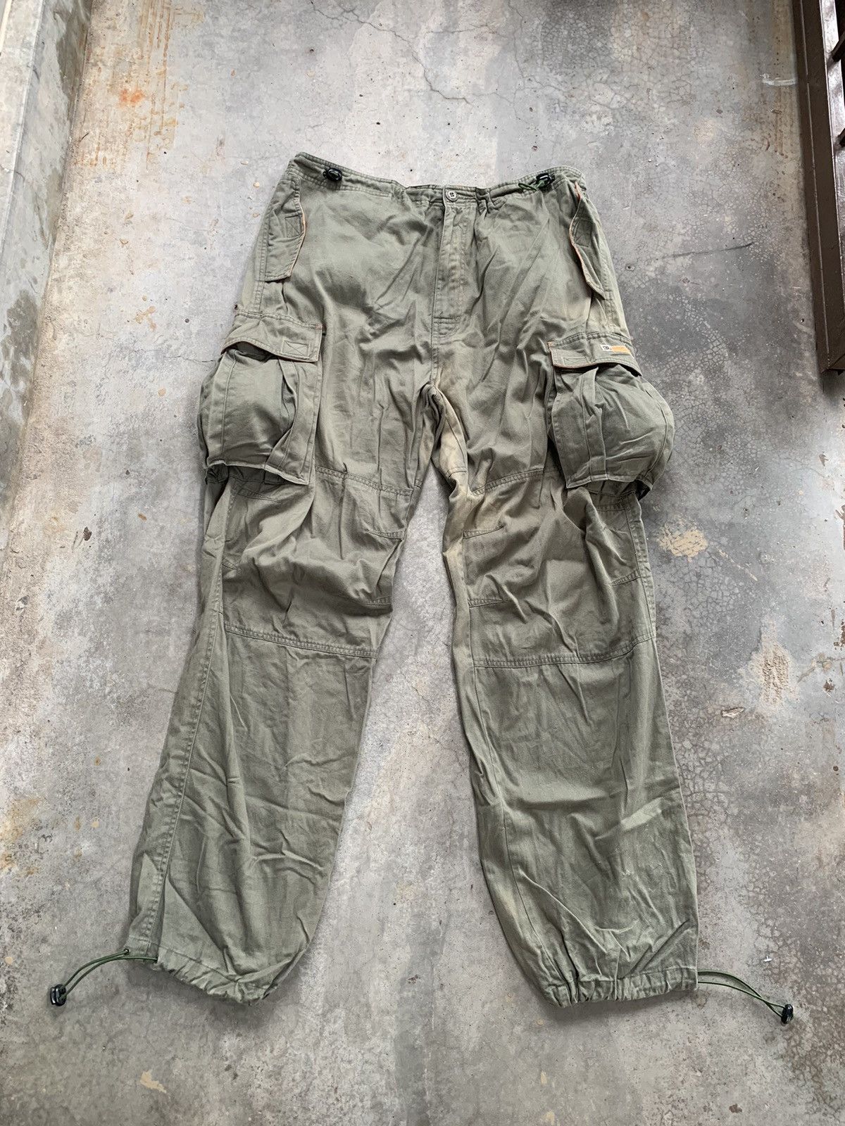 image of 90's Dc Shoe Co Usa Parachute Multipocket Cargo Pant Baggy in Green, Men's (Size 36)