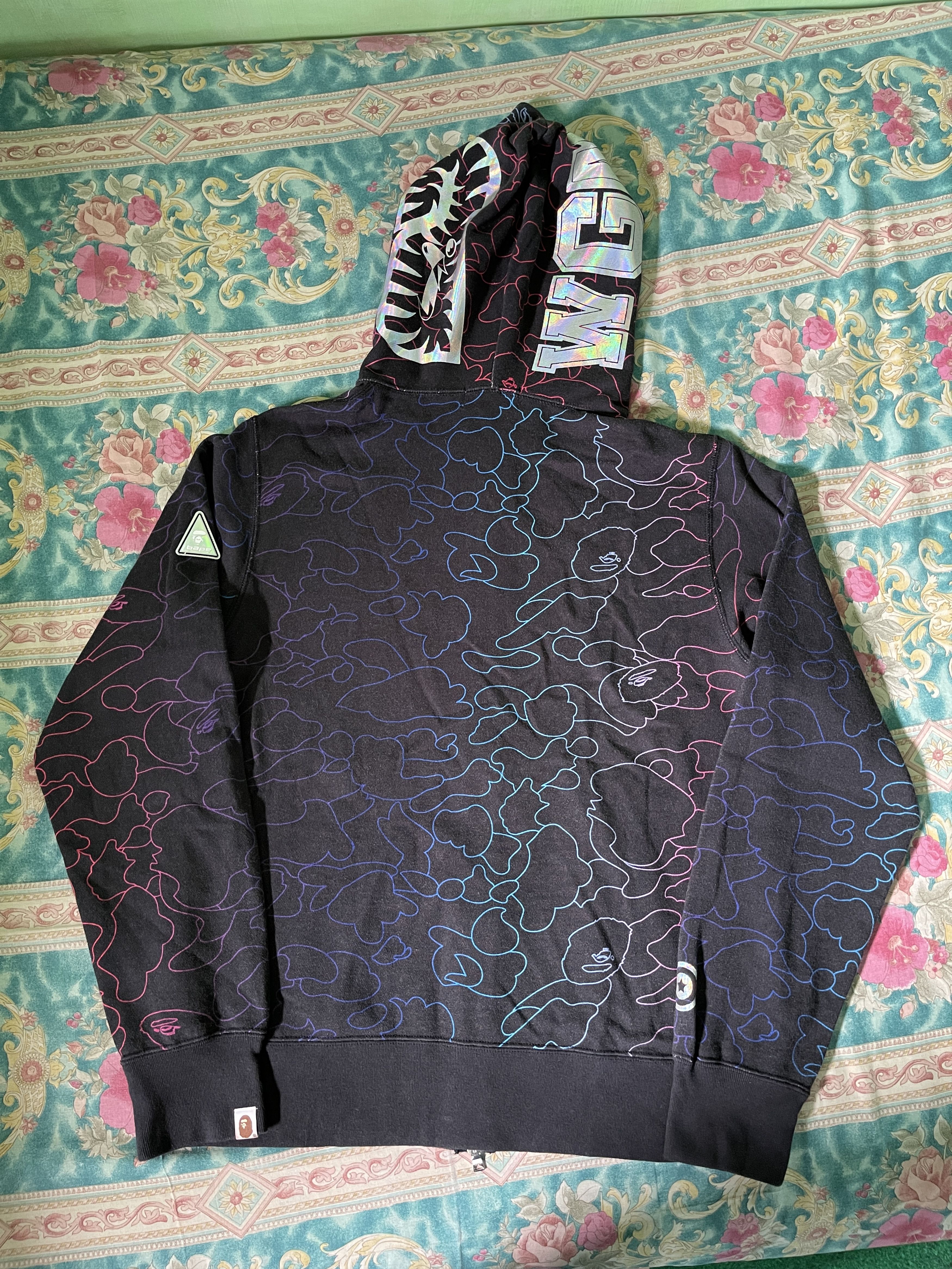 Bape Hoodie Bape Shark Stencil Camo Size US L / EU 52-54 / 3 - 5 Thumbnail