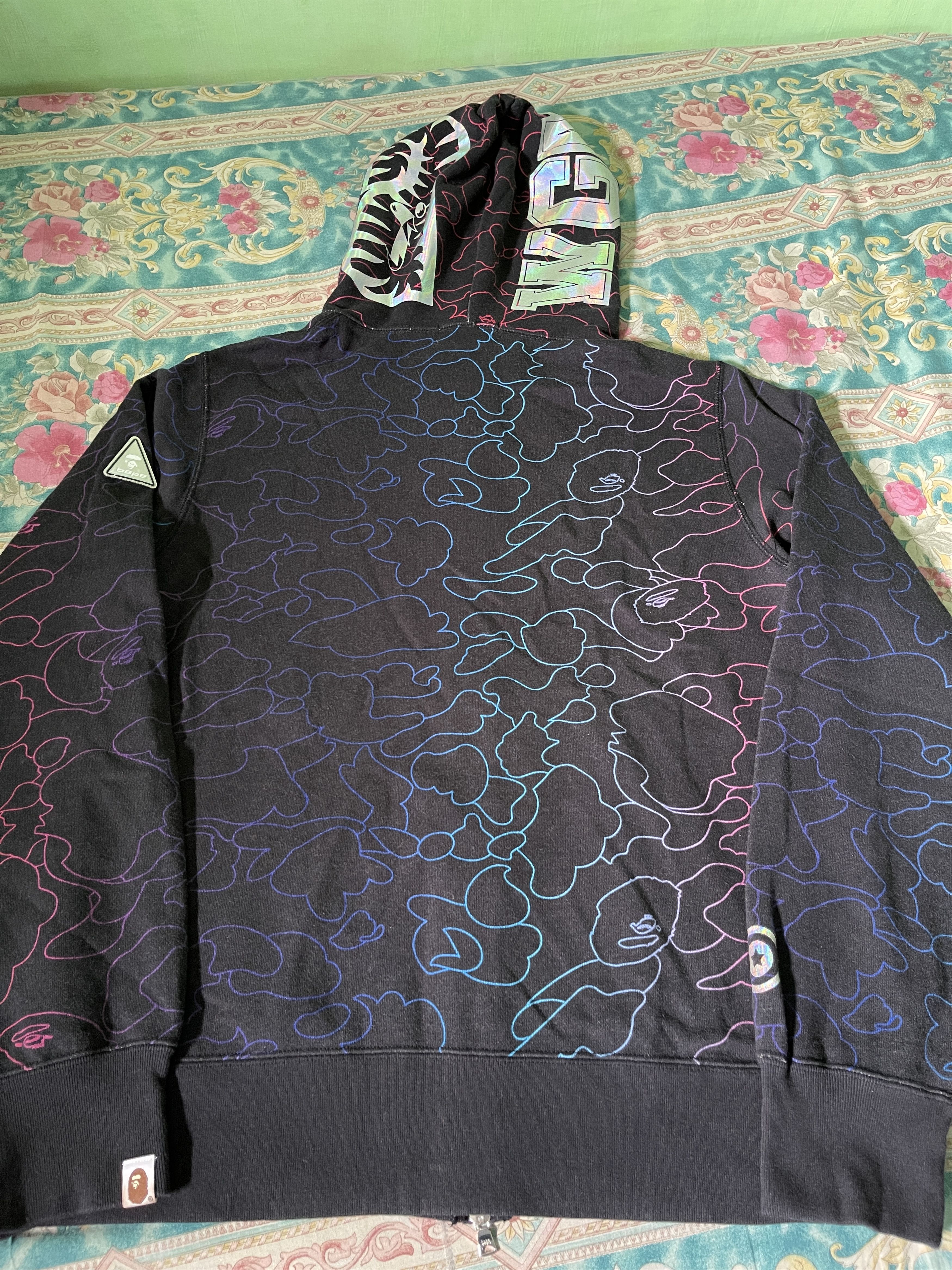 Bape Hoodie Bape Shark Stencil Camo Size US L / EU 52-54 / 3 - 6 Thumbnail