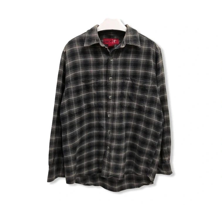 Vintage Vintage Old College inn Plaid Tartan Flannel Shirt 👕 | Grailed