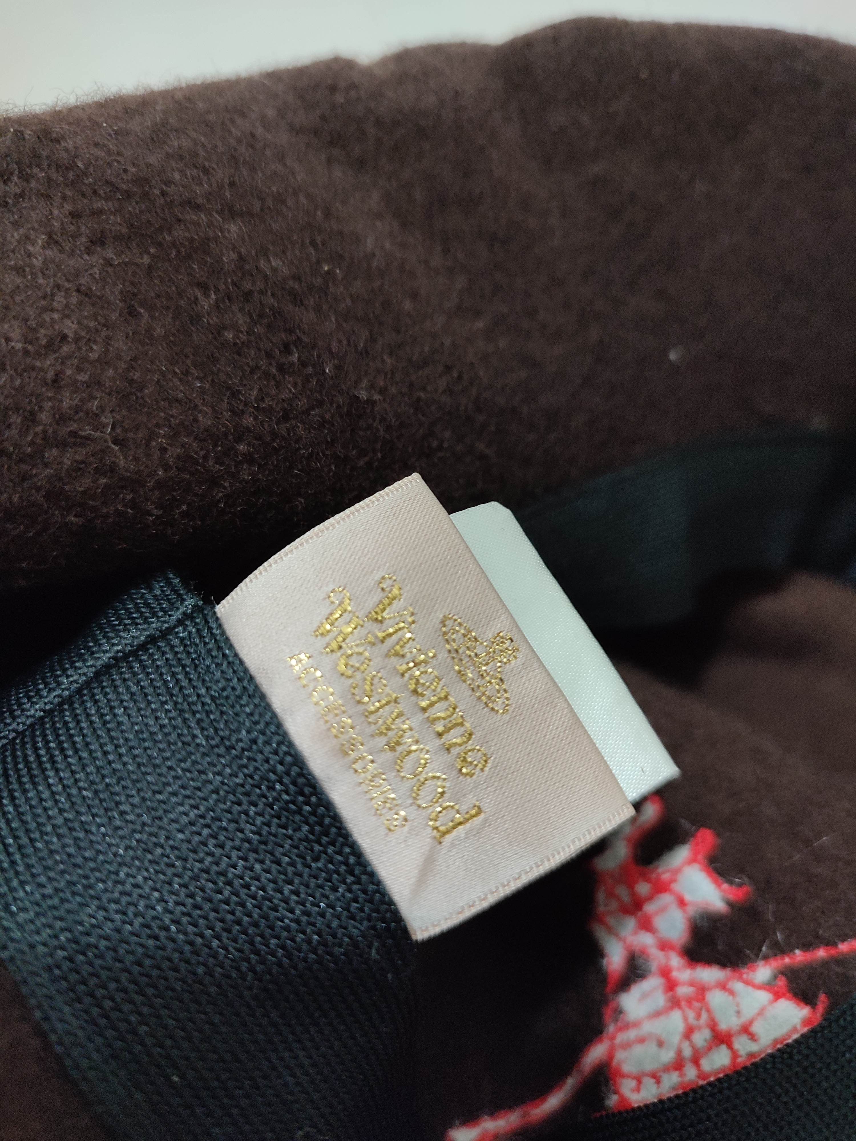Vivienne Westwood 🔥Vivienne Westwood Big Logo Bucket Hats Embroidery Logo Size ONE SIZE - 9 Thumbnail