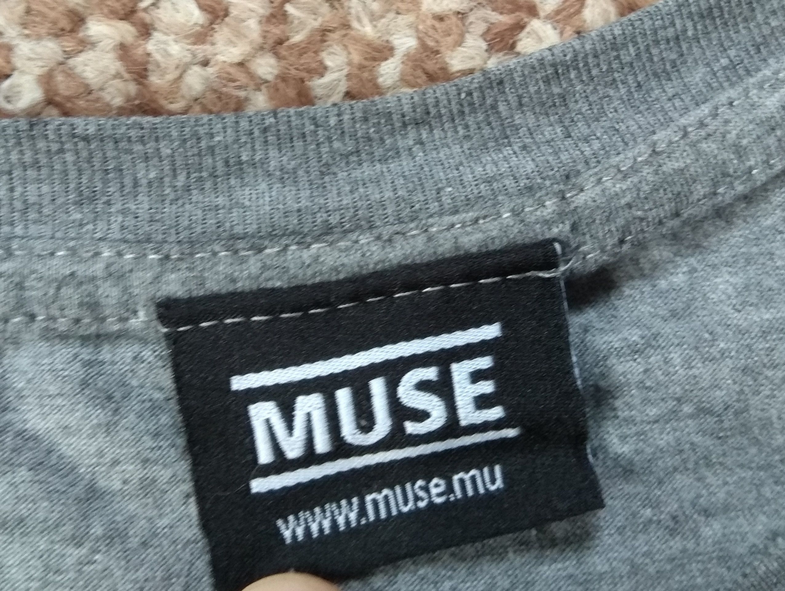 Band Tees × Vintage Muse The Resistance 2009 Tour Tee Band size L Size US L / EU 52-54 / 3 - 9 Thumbnail