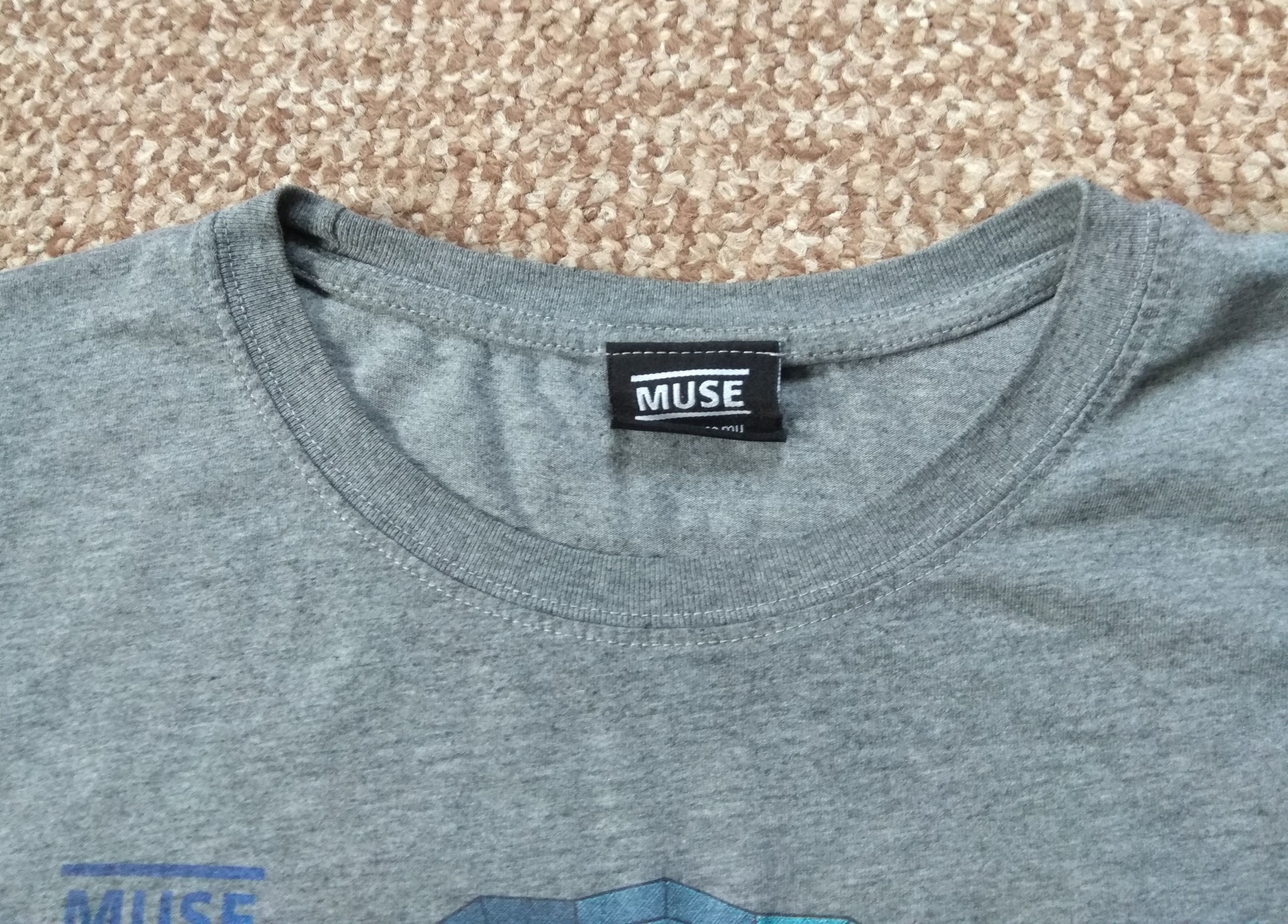 Band Tees × Vintage Muse The Resistance 2009 Tour Tee Band size L Size US L / EU 52-54 / 3 - 8 Thumbnail