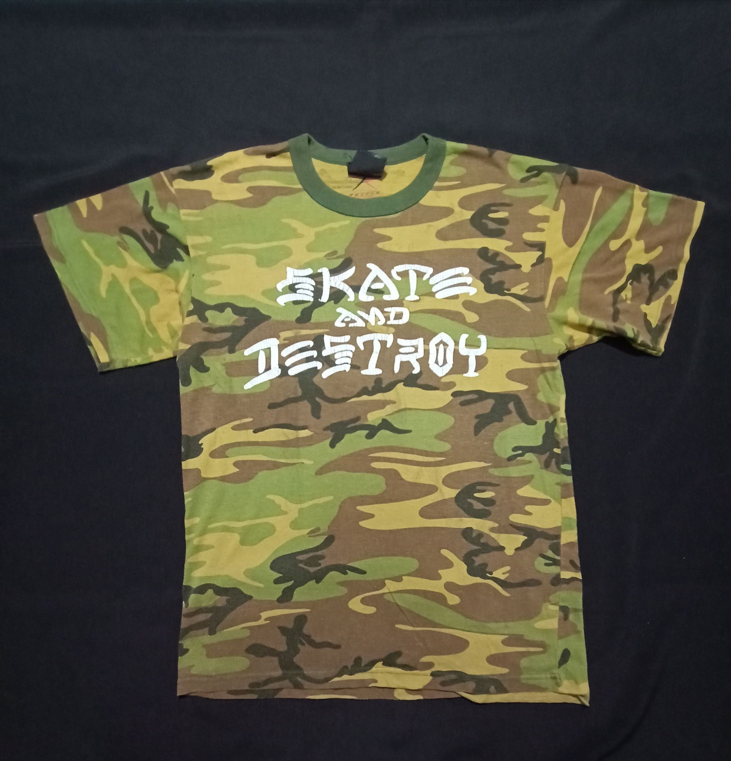 Thrasher Rare Thrasher Skate And Destroy Tee Camo Size US M / EU 48-50 / 2 - 1 Thumbnail