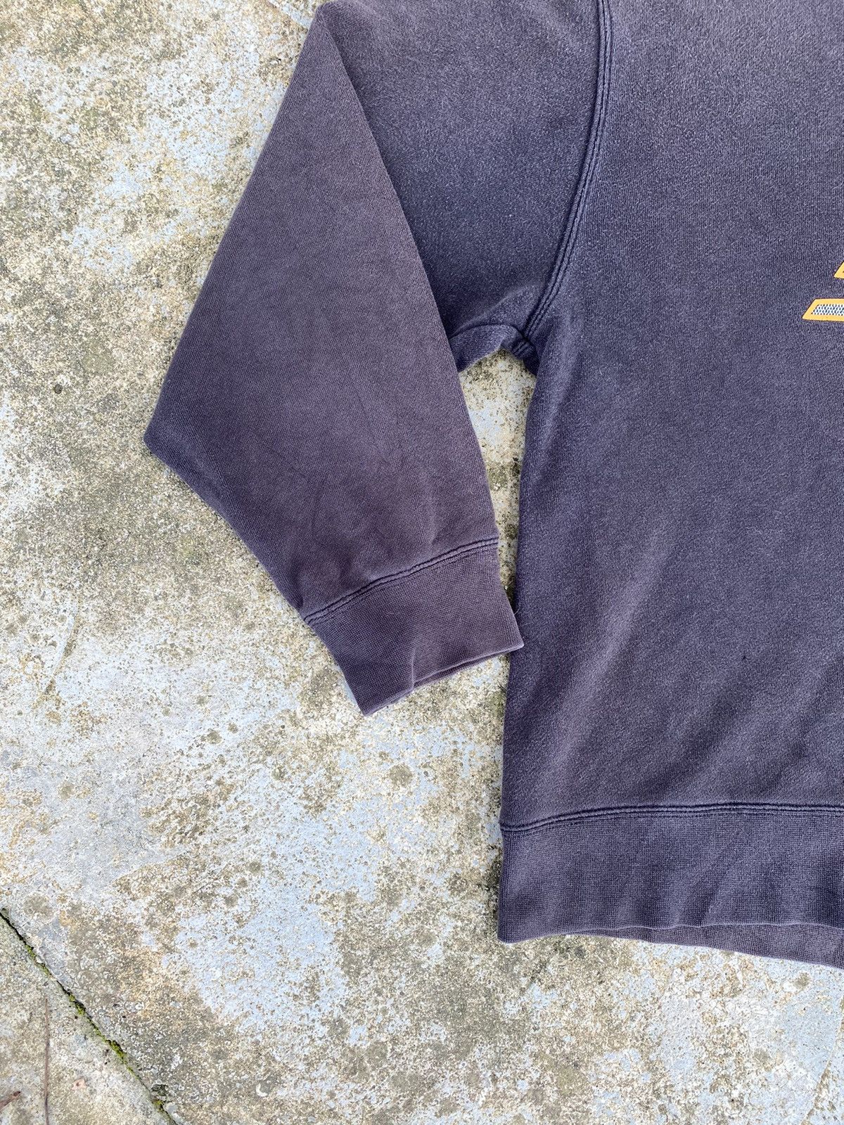 New Balance ⚡️Rare⚡️ New Balance Big Logo Sweatshirt Size US M / EU 48-50 / 2 - 3 Thumbnail