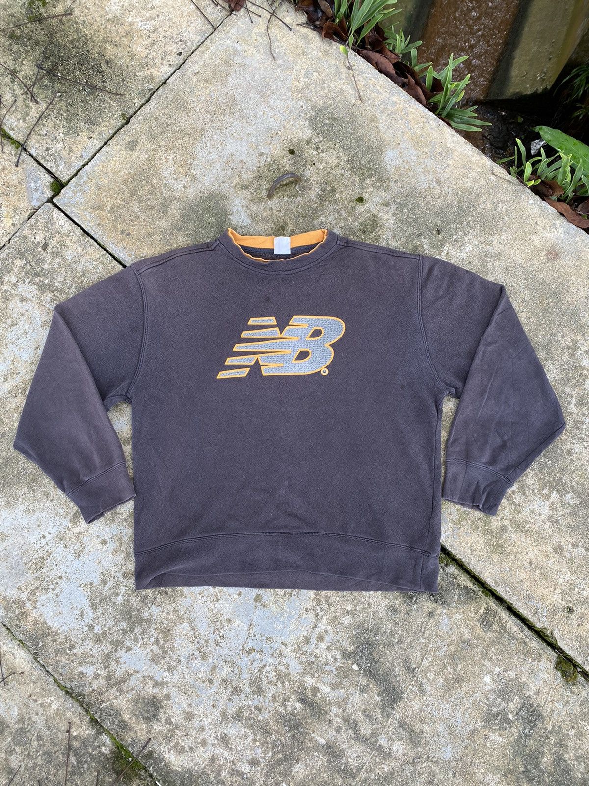 New Balance ⚡️Rare⚡️ New Balance Big Logo Sweatshirt Size US M / EU 48-50 / 2 - 1 Thumbnail