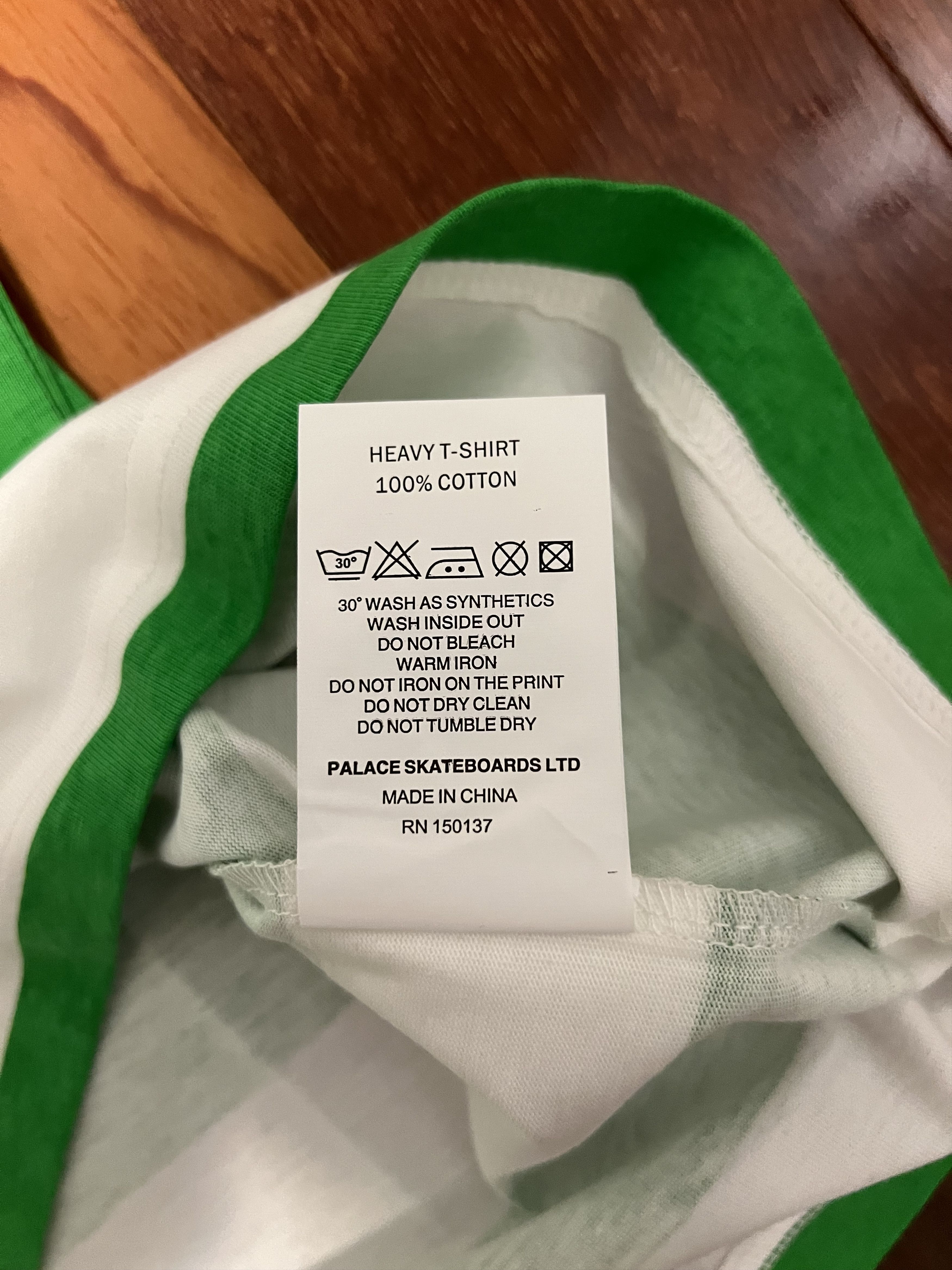Palace 💚 2019 Palace Heavy T-Shirt Green Large NEW Size US L / EU 52-54 / 3 - 11 Thumbnail