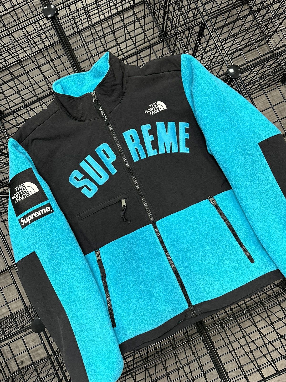 Supreme × The North Face Supreme North Face Arc Logo Fleece Sweater Size US M / EU 48-50 / 2 - 2 Thumbnail