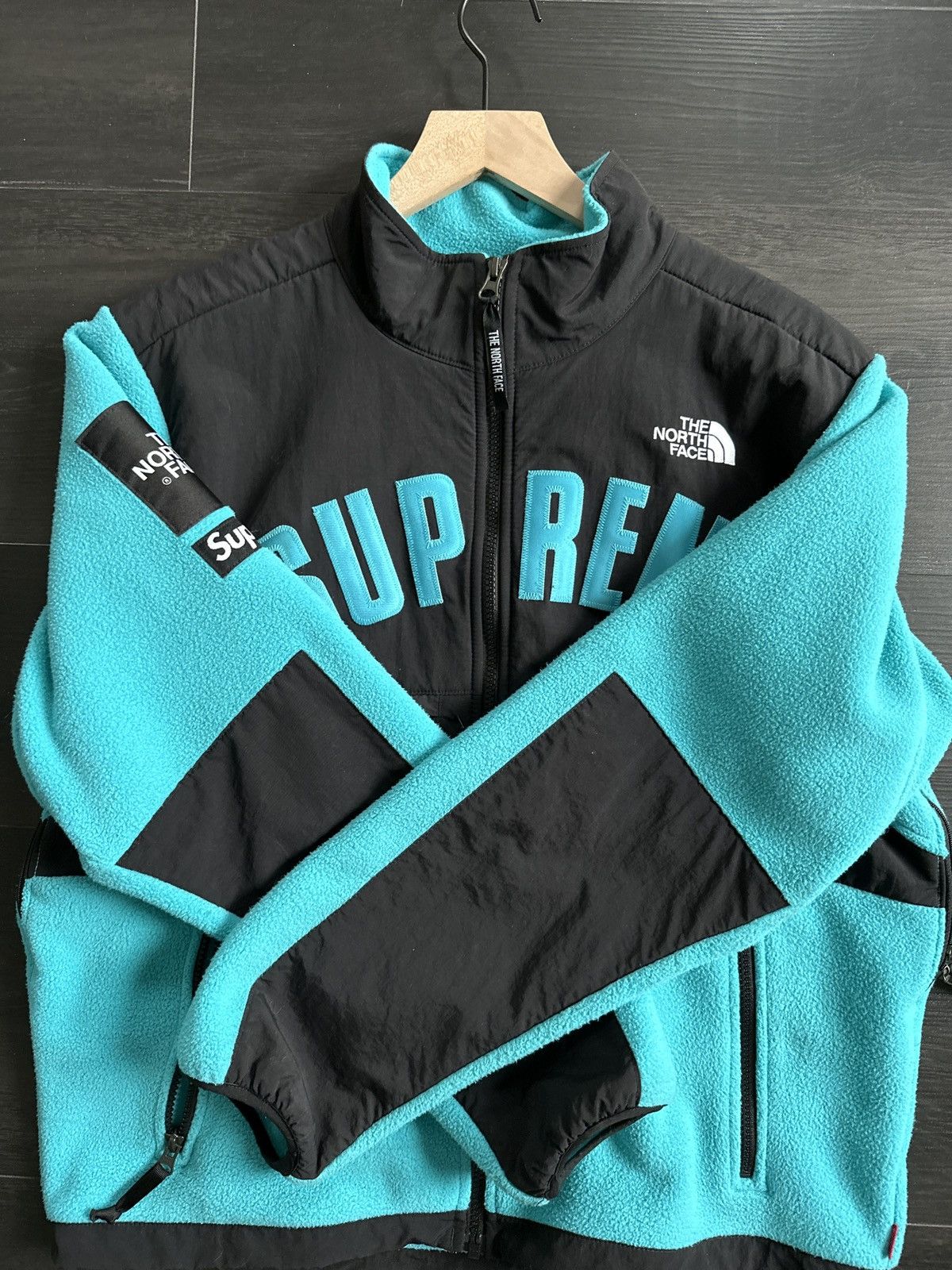 Supreme × The North Face Supreme North Face Arc Logo Fleece Sweater Size US M / EU 48-50 / 2 - 12 Thumbnail