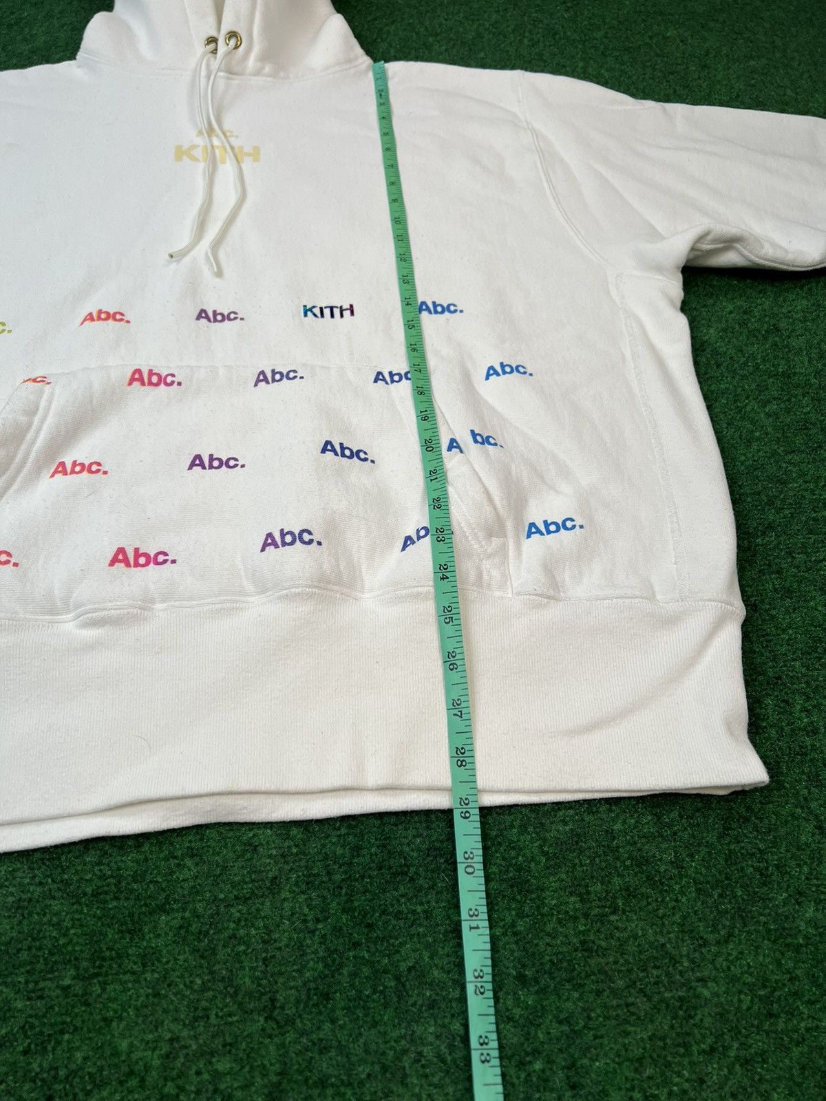Advisory Board Crystals × Kith Kith Advisory Board Crystals Holographic Hoodie White Sz Med Size US M / EU 48-50 / 2 - 4 Thumbnail