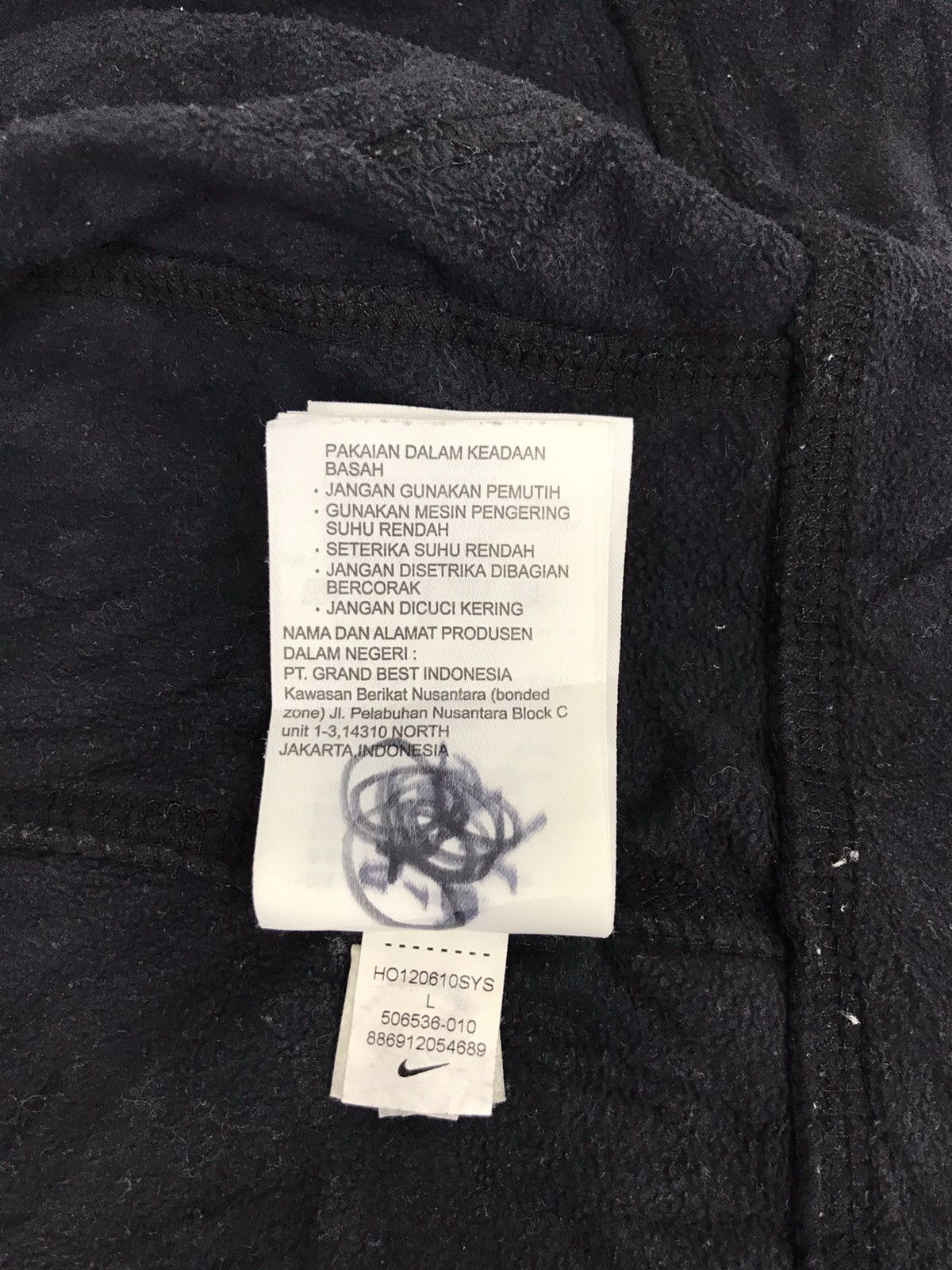 Nike Nike Therma Fit Swoosh Small Logo Sweatshirt Zipper Style Size US S / EU 44-46 / 1 - 10 Thumbnail