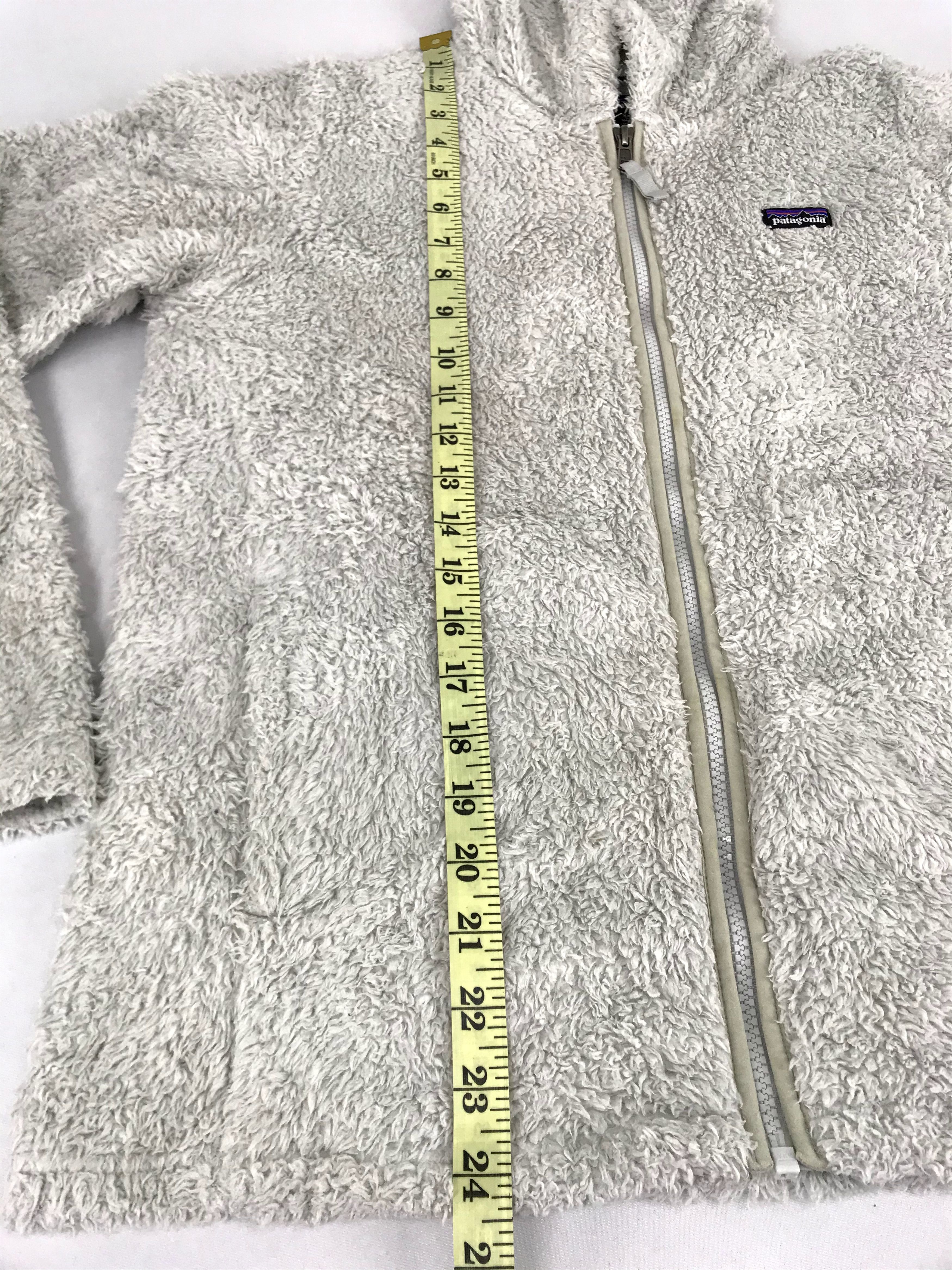 Patagonia Vintage Style Patagonia Fleece Hoodie Fluffy Jacket Size S / US 4 / IT 40 - 13 Thumbnail
