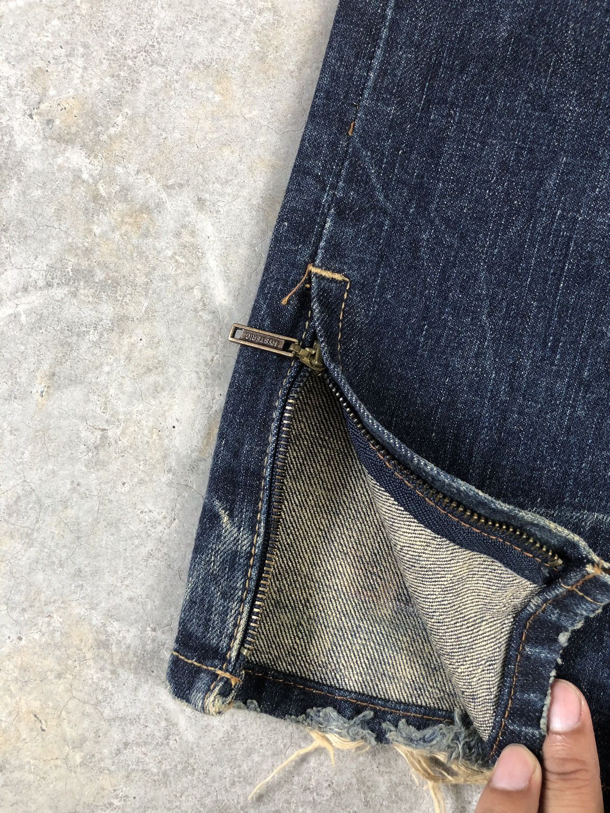 Hysteric Glamour Japanese Thee Hysteric XXX Distressed Jeans Size US 30 / EU 46 - 13 Thumbnail